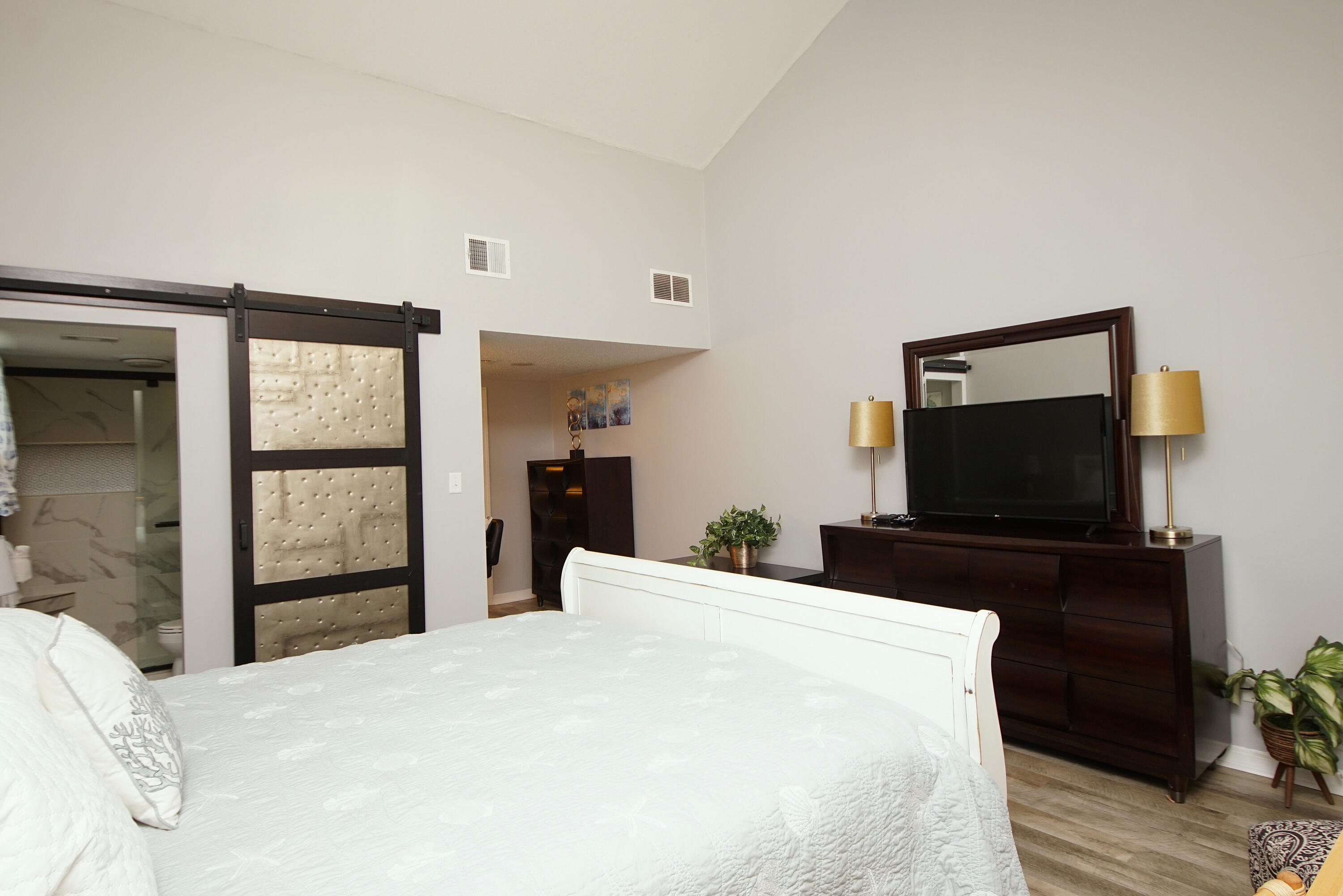 SEASCAPE CONDO PH 6A - Residential