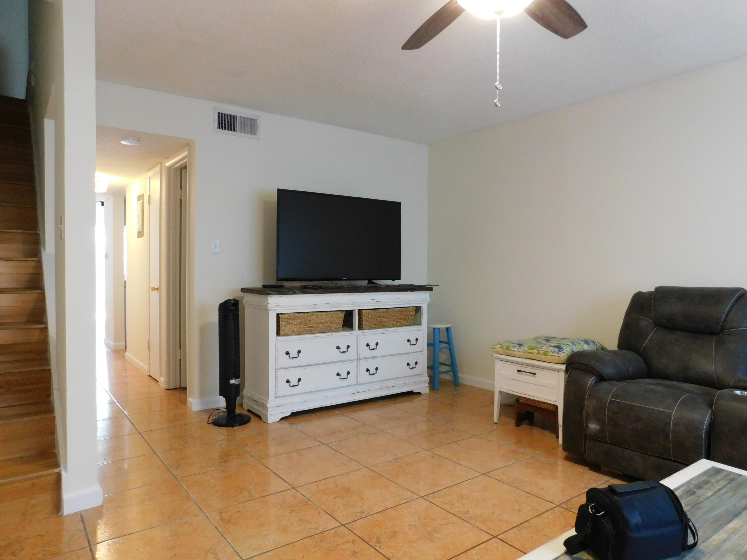 CHATEAU BY THE SEA - Residential