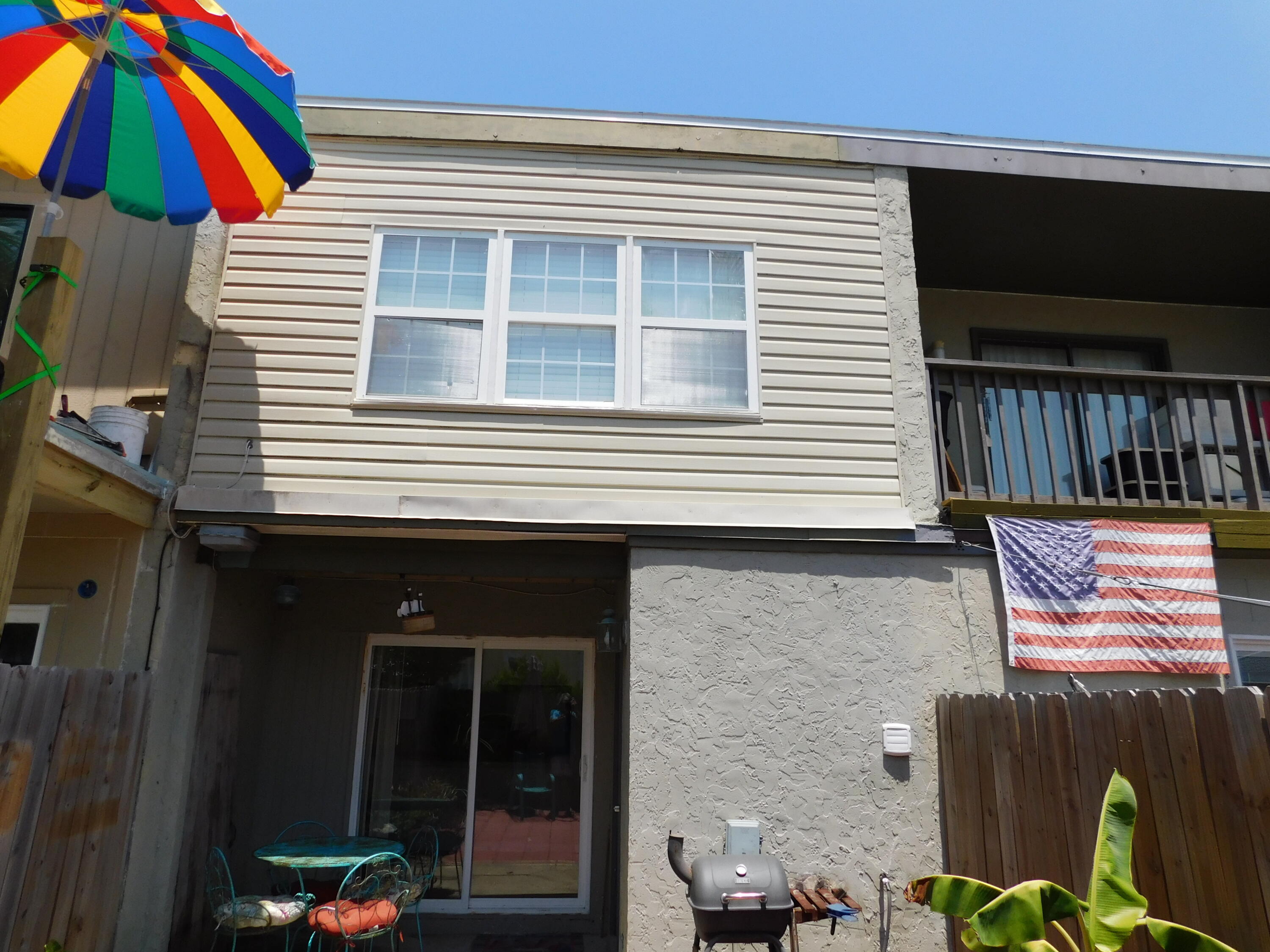 CHATEAU BY THE SEA - Residential