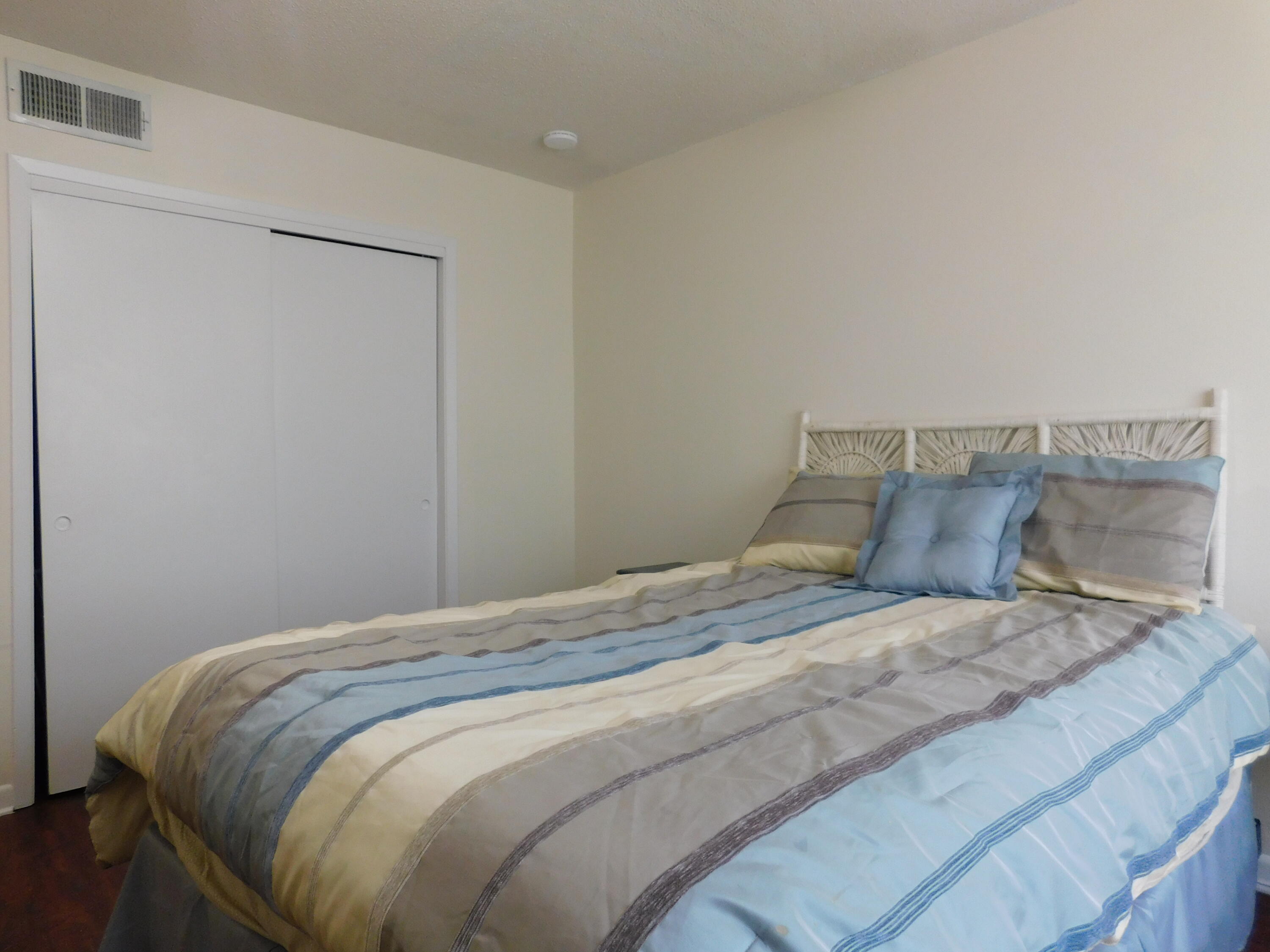 CHATEAU BY THE SEA - Residential