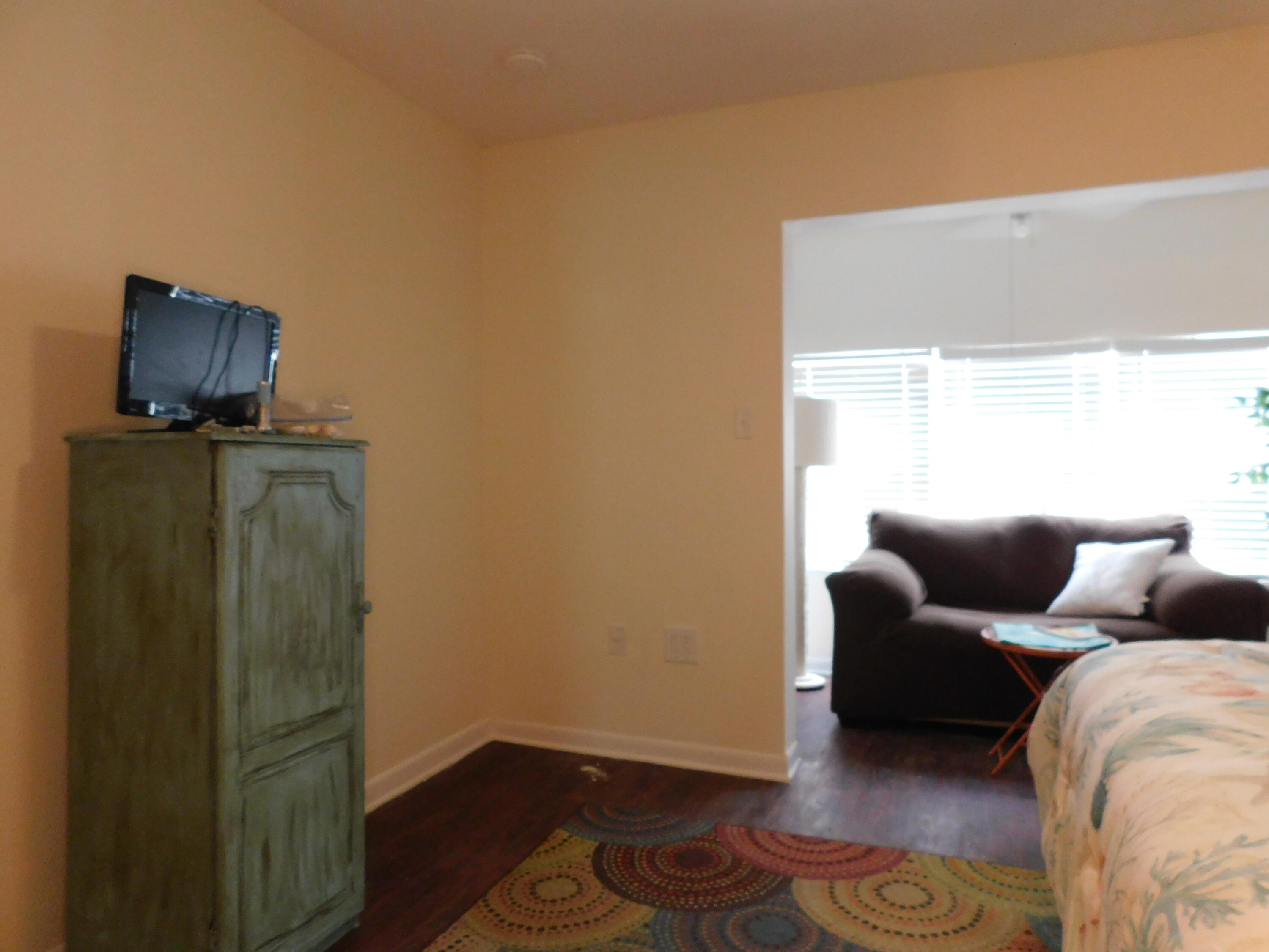 CHATEAU BY THE SEA - Residential