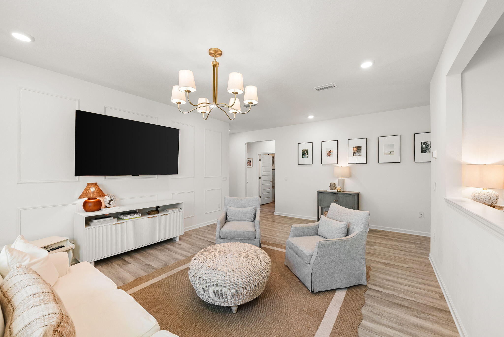 OWL'S HEAD - Residential Lease