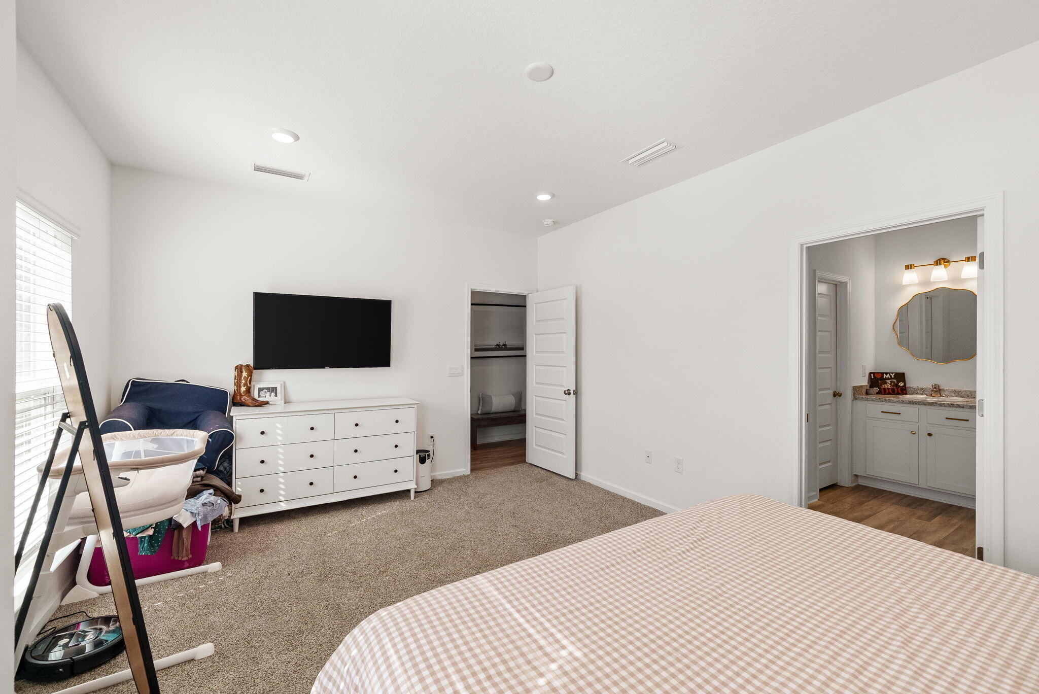 OWL'S HEAD - Residential Lease