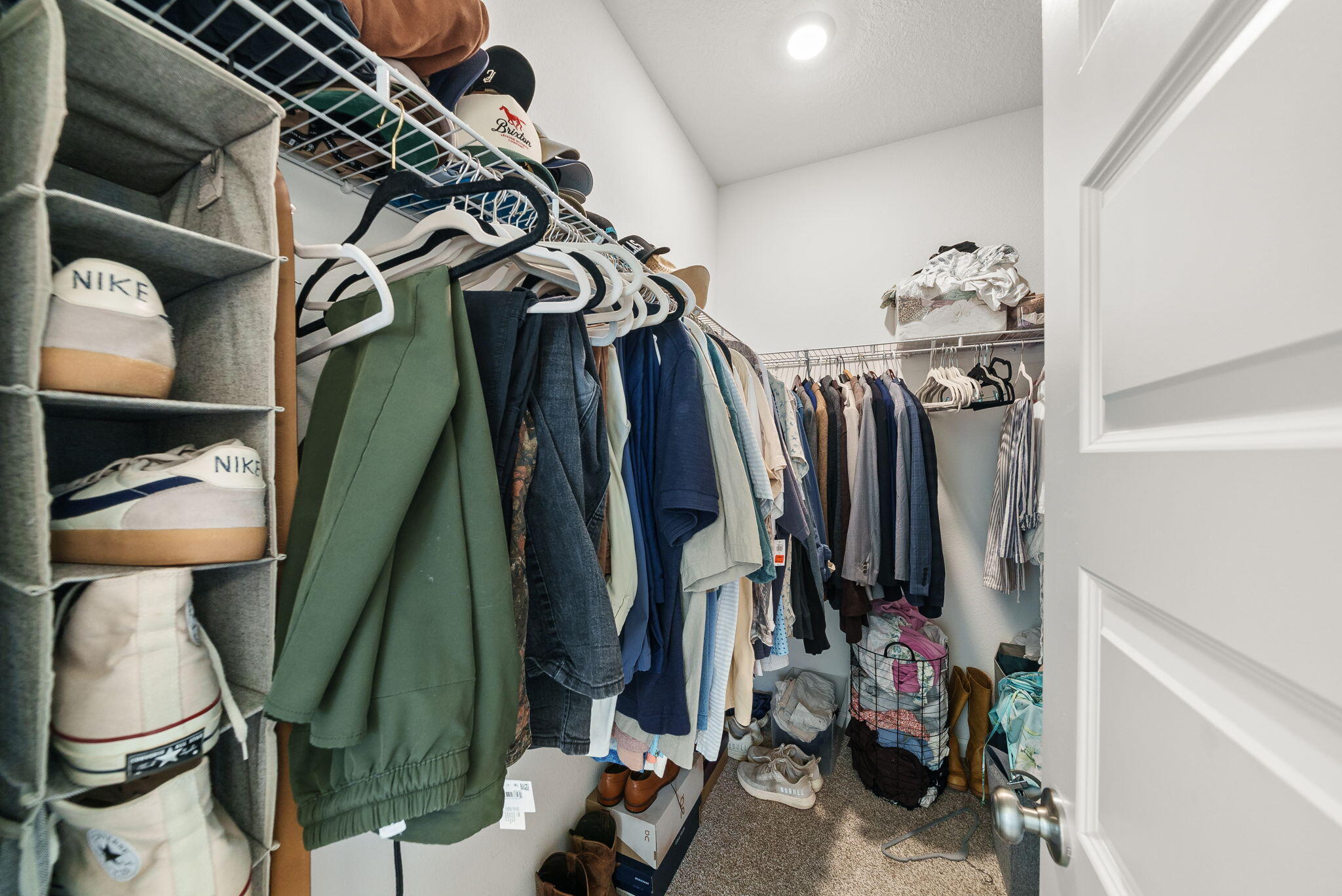 OWL'S HEAD - Residential Lease