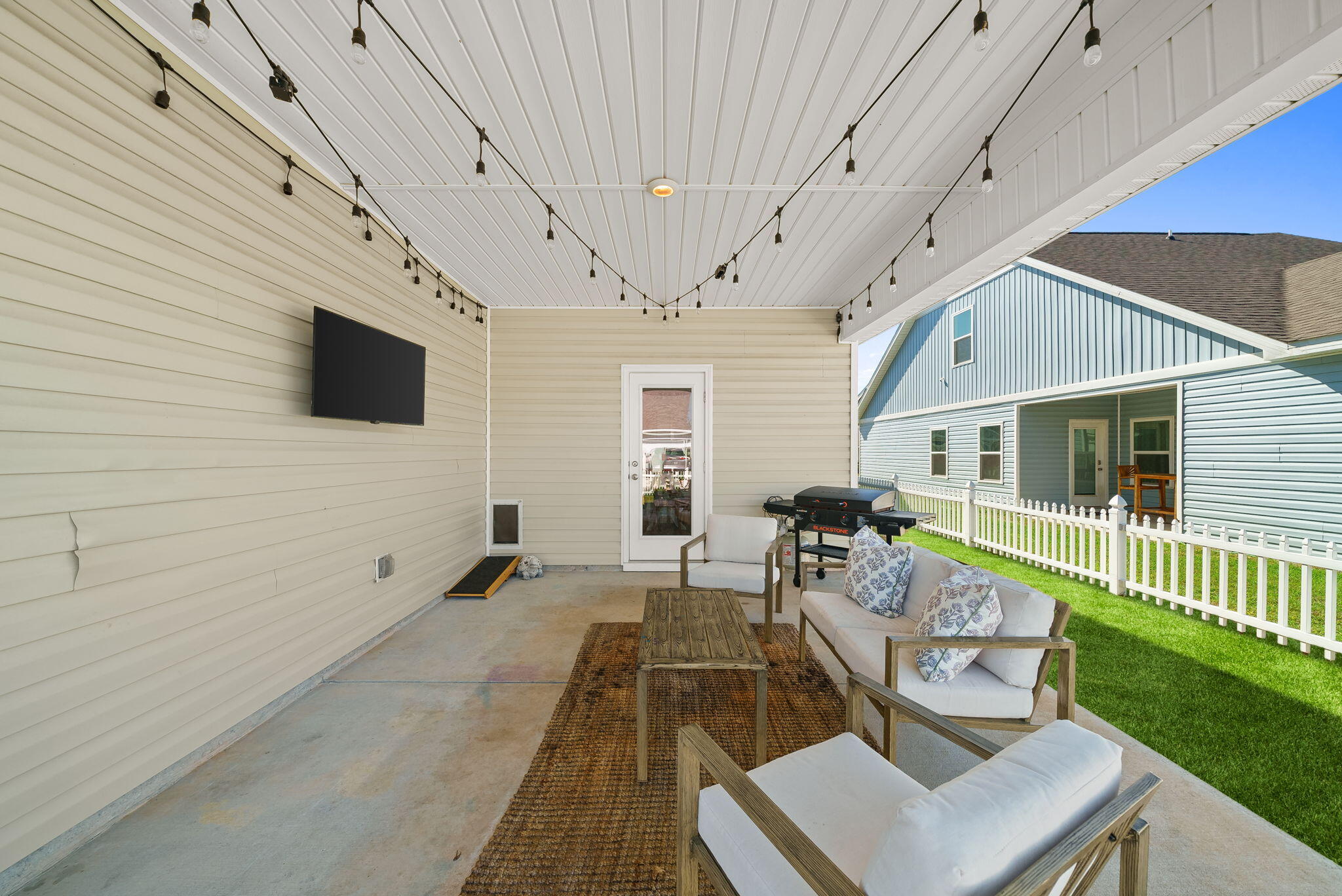 OWL'S HEAD - Residential Lease