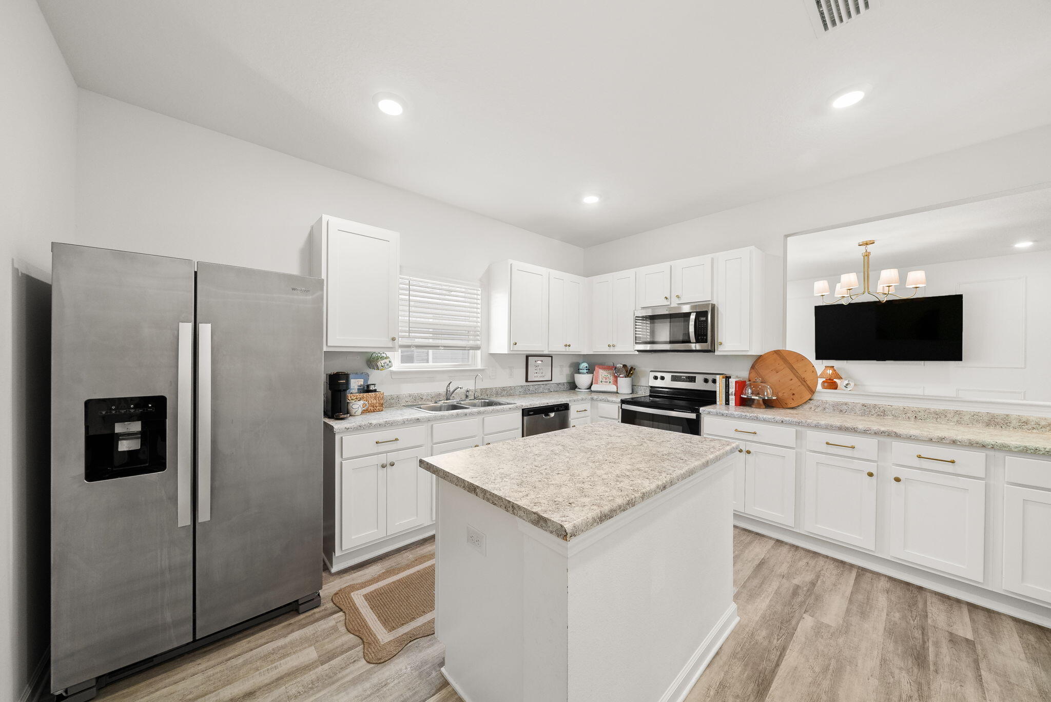 OWL'S HEAD - Residential Lease