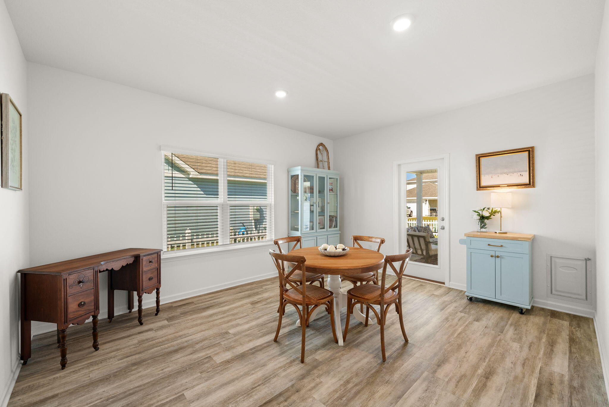 OWL'S HEAD - Residential Lease