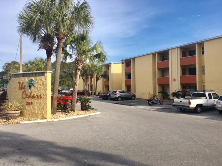 AVAIL: 1/29. SECURITY DEPOSIT = $1,200. WATER/SEWER/GARBAGE ALL INCLUDED IN THE RENT PRICE! Sorry no pets (per the condo association) or smoking inside condo. Fabulous rental with lots of amenities & by EVERYTHING, just minutes to Hurlburt Field AFB! This end unit, 2nd floor condo has a water view from the living room & bedroom windows! No carpet! Parquet/tile floors. Walk in closet in the bedroom. All electric! You will truly enjoy living in this waterfront community with the beautiful grounds, pool, beach, dock, picnic area, community room, laundry room, etc. Welcome home!