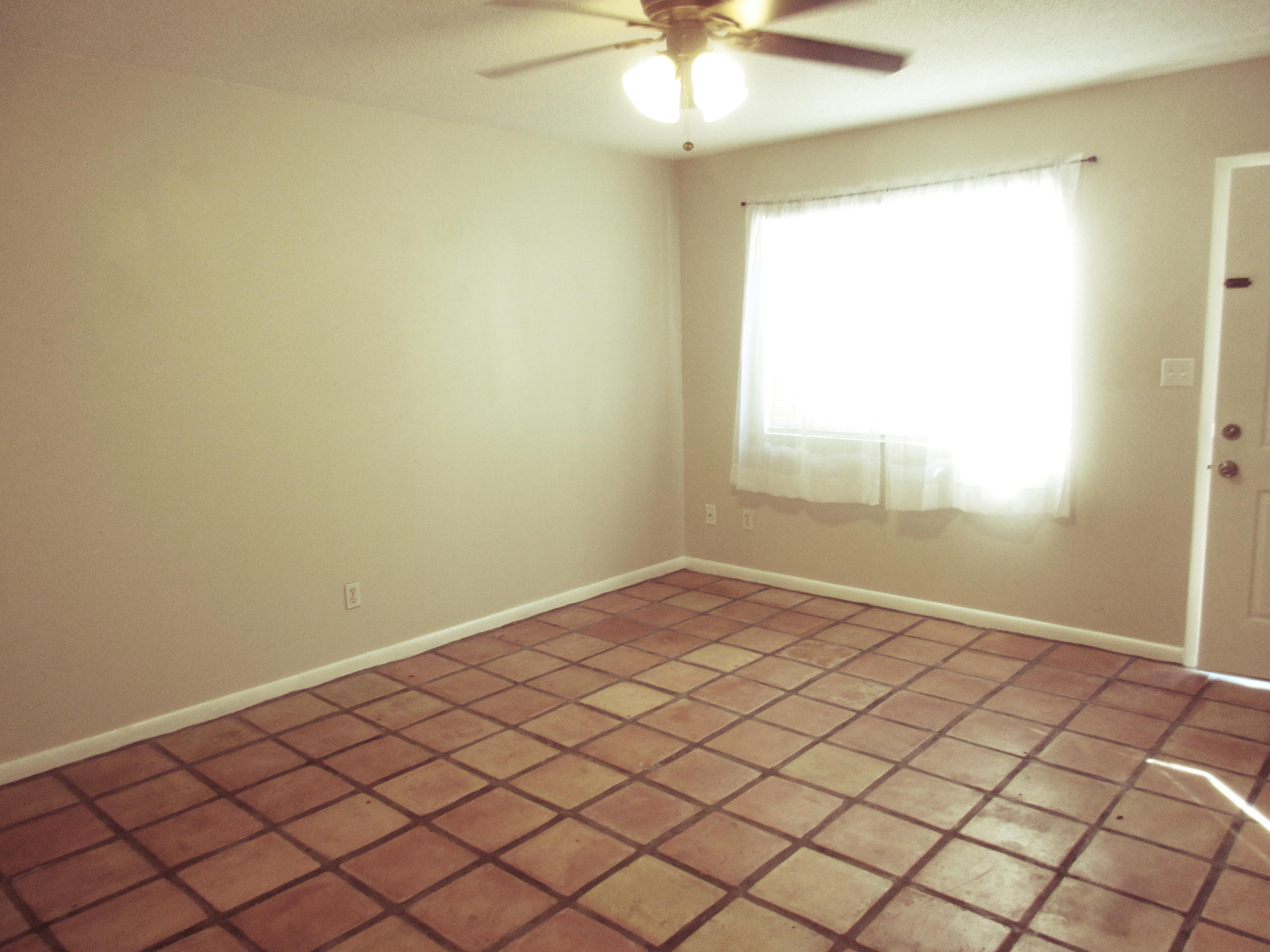 INDIAN HILLS - Residential Lease