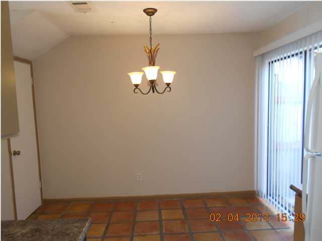 INDIAN HILLS - Residential Lease