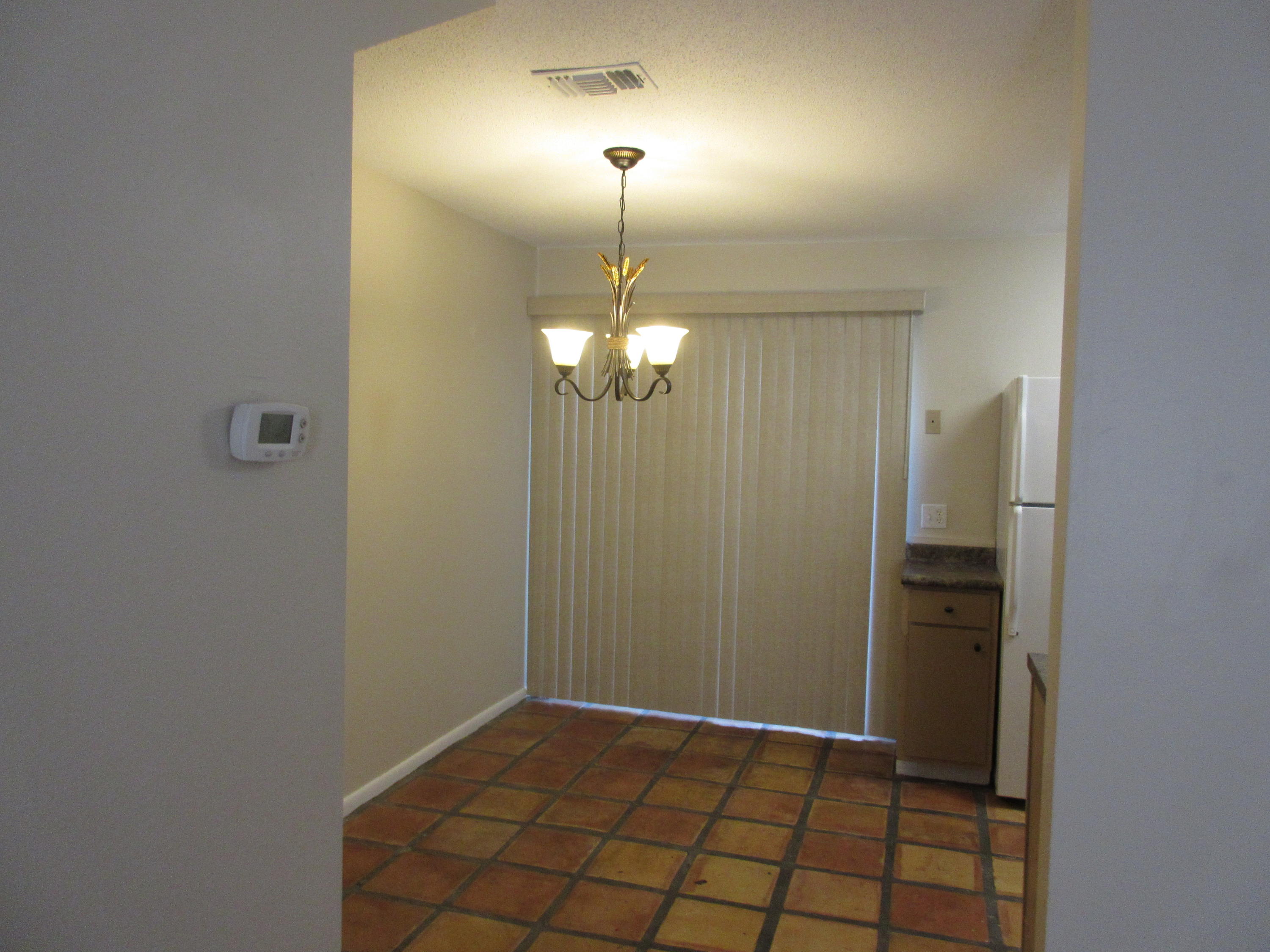 INDIAN HILLS - Residential Lease