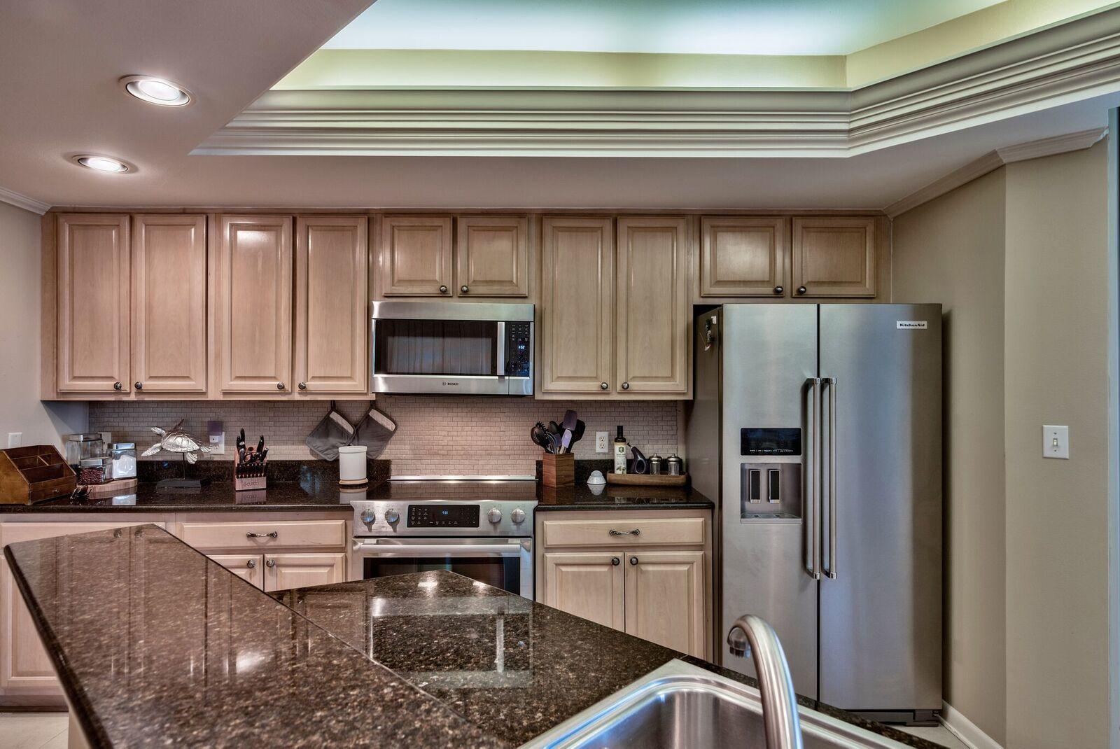 EAST PASS TOWERS CONDO PH 2 - Residential