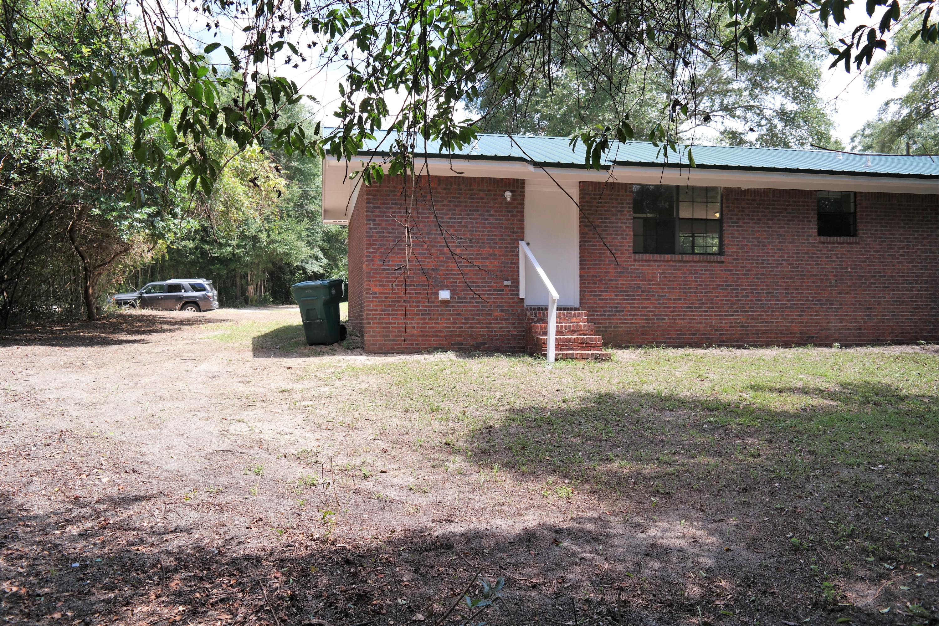 TOWN OF DEFUNIAK SPRINGS - Residential