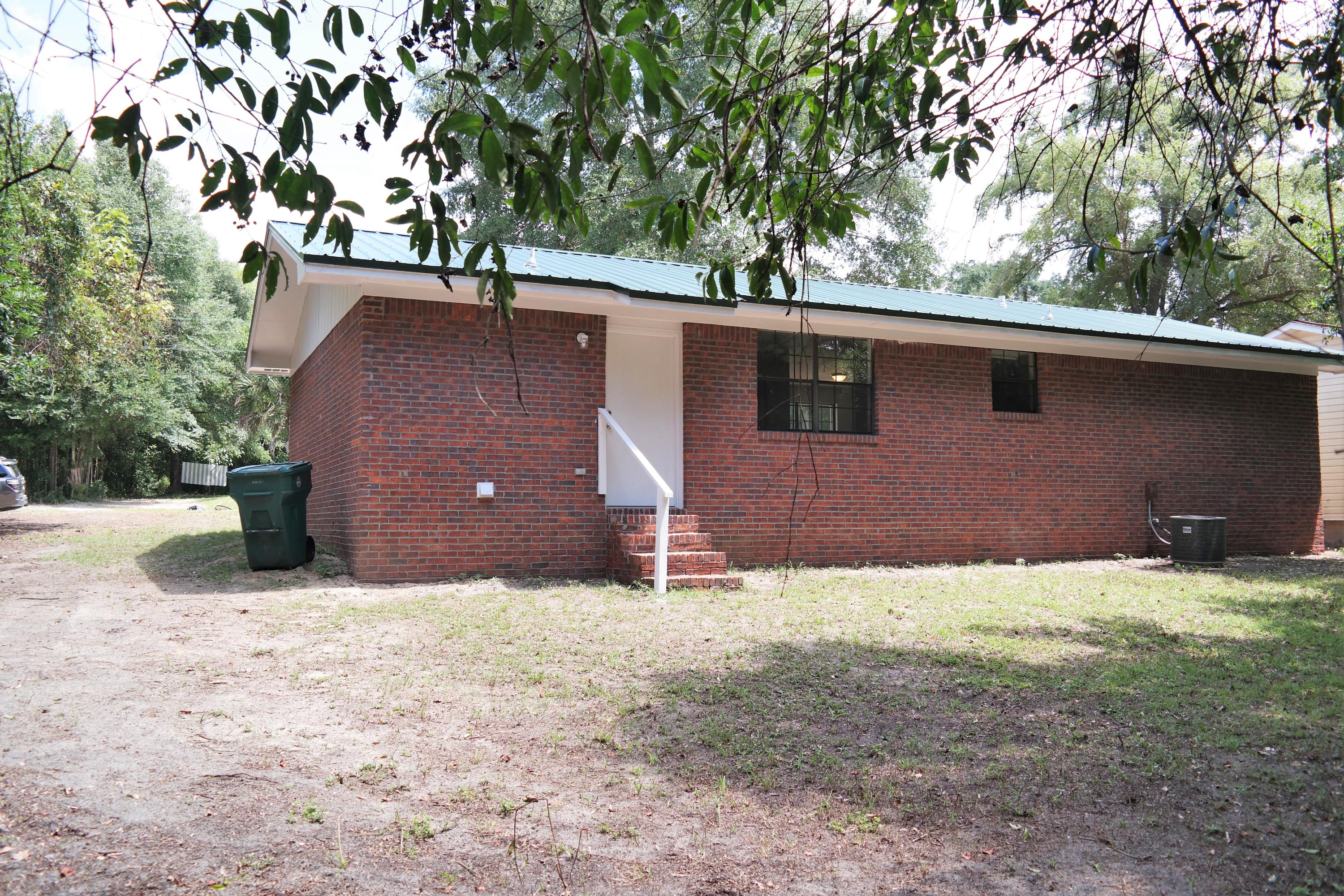 TOWN OF DEFUNIAK SPRINGS - Residential