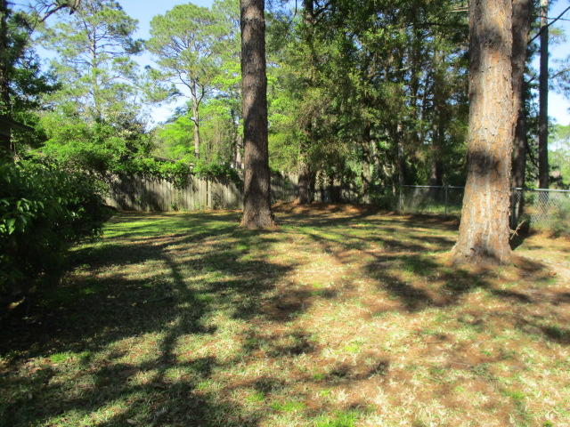 BERKSHIRE WOODS - Residential Lease
