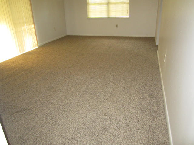 BERKSHIRE WOODS - Residential Lease
