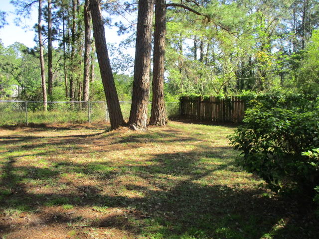 BERKSHIRE WOODS - Residential Lease