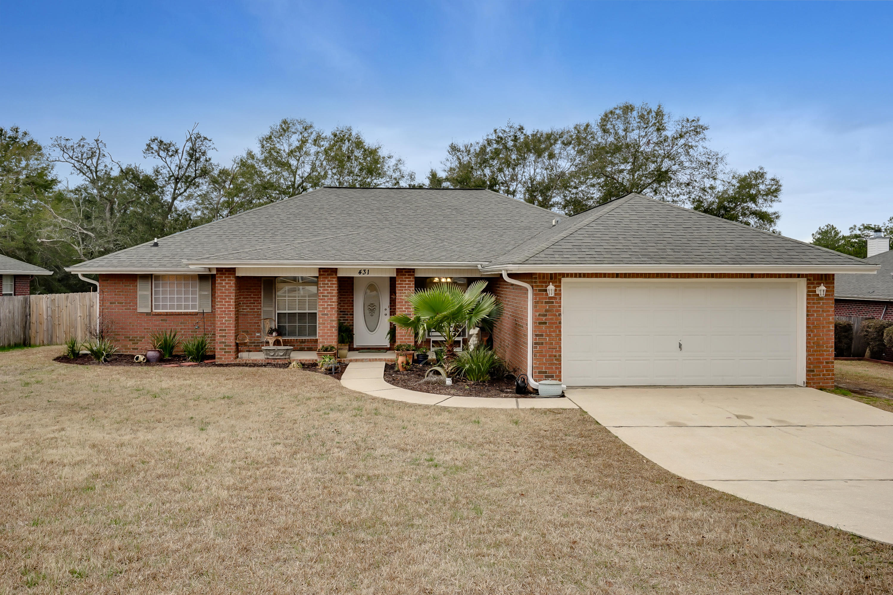 3BR 2BA Move In Ready All brick home in Old Bethel Estates with office/bonus room and formal dining. This spacious split floor plan offers plenty of space w/ large living area w/ cathedral ceiling, eat in kitchen, office/bonus room, formal dining and laundry room. The master suite offers his and her walk-in closets, garden tub shower combo, double vanity and nice sized linen closet. Home also has NEW (2020) wood like LVP flooring thoughout the entry, living area, formal dining, kitchen, laundry and hallways. In the kitchen you will find NEW microwave and dishwasher. Outside you will find a large privacy fenced backyard with firepit, a whole home generator w/ 2 120lb. propane tanks and a fixed raised garden. This home will not last long so don't wait, Call today to schedule a showing.