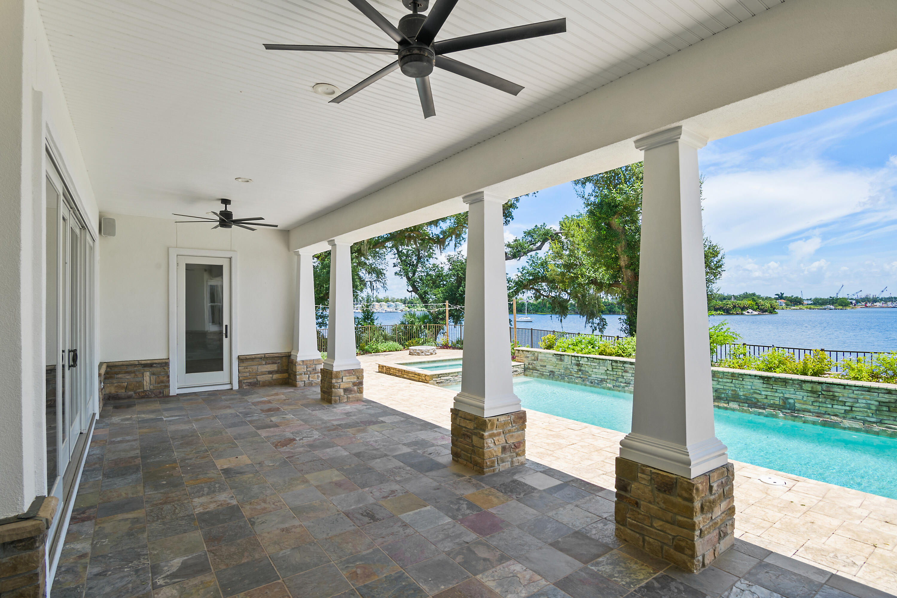 Cove Pointe - Residential