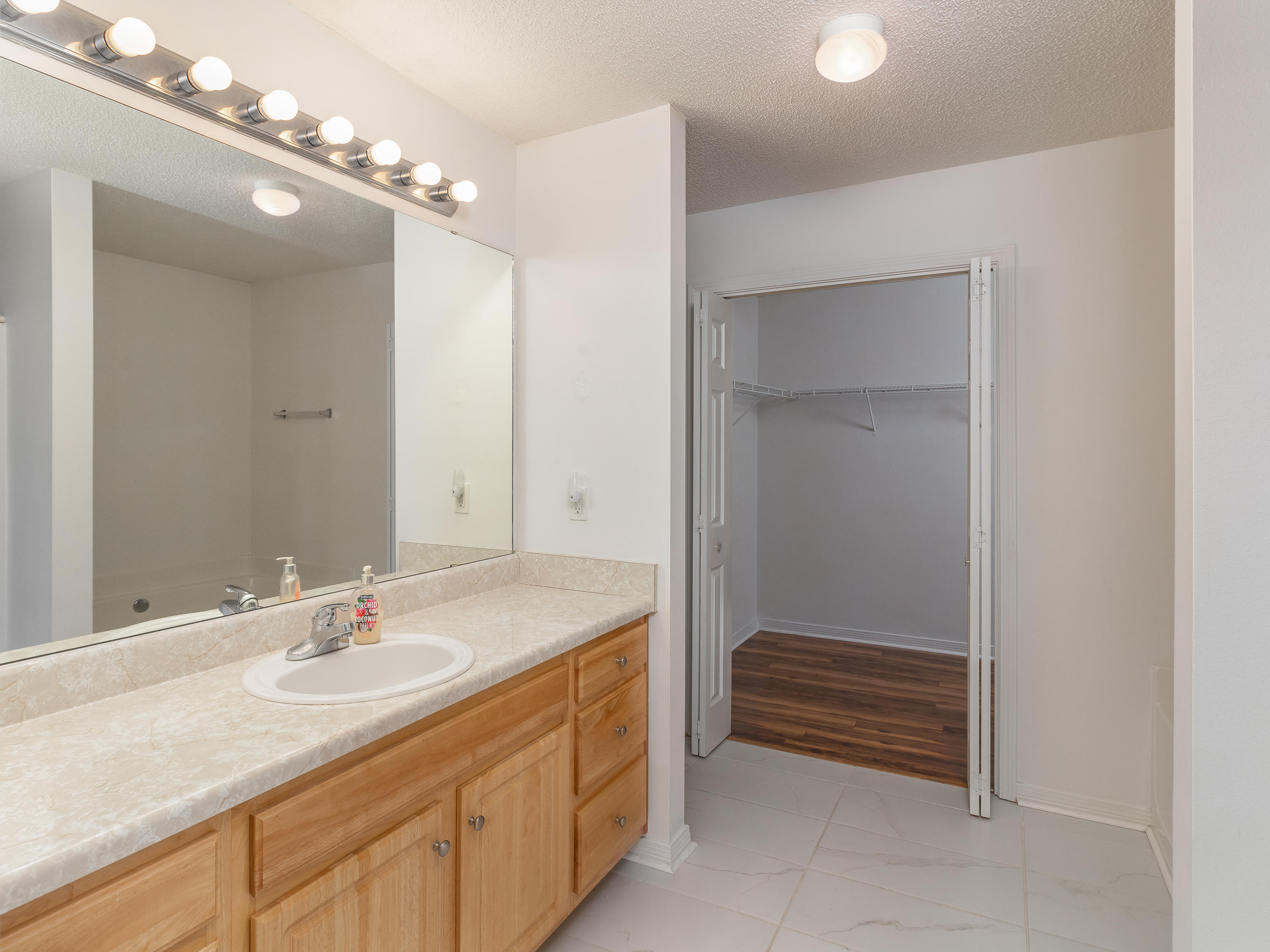 FAIRCHILD ESTATES - Residential