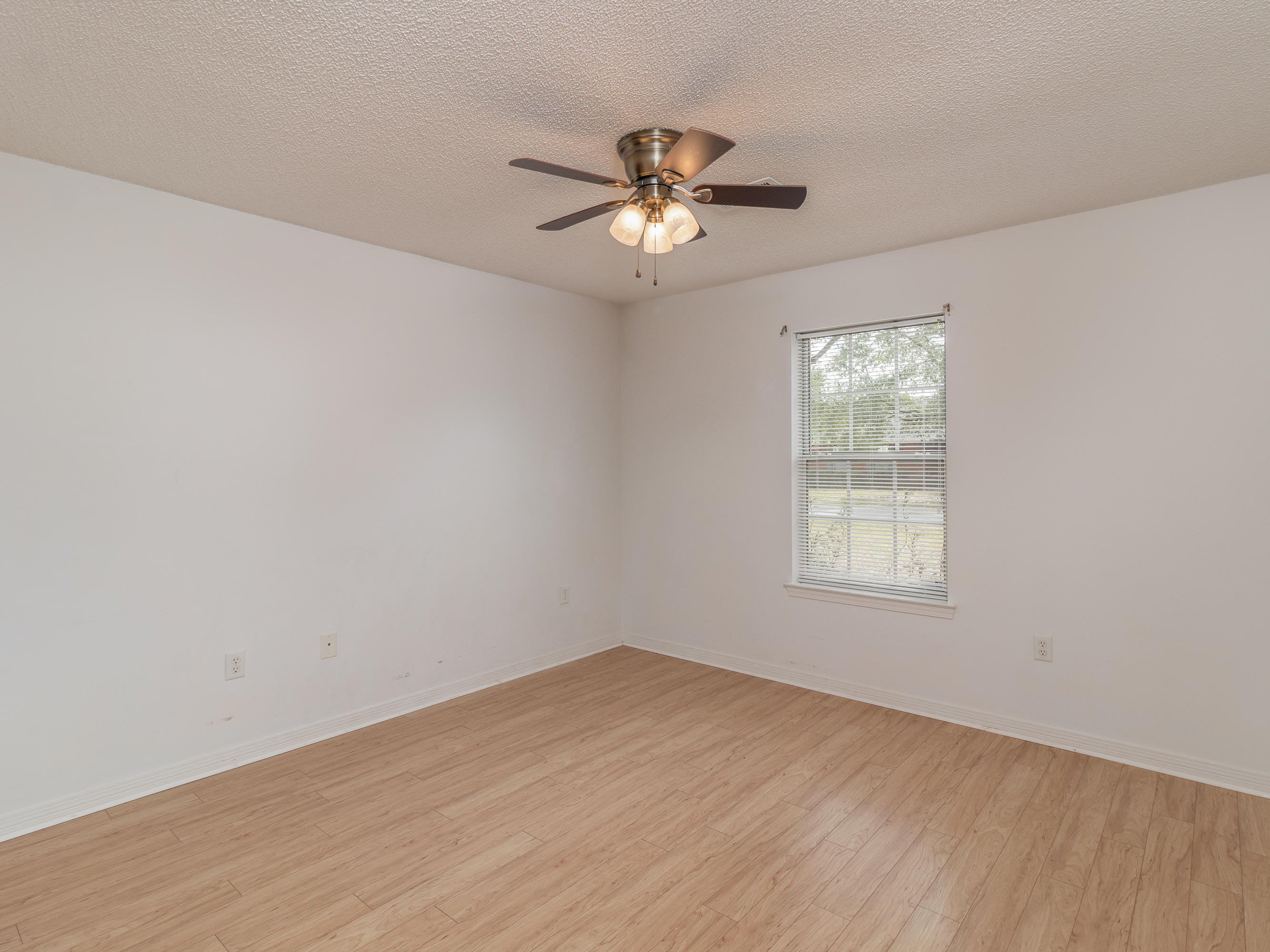 FAIRCHILD ESTATES - Residential