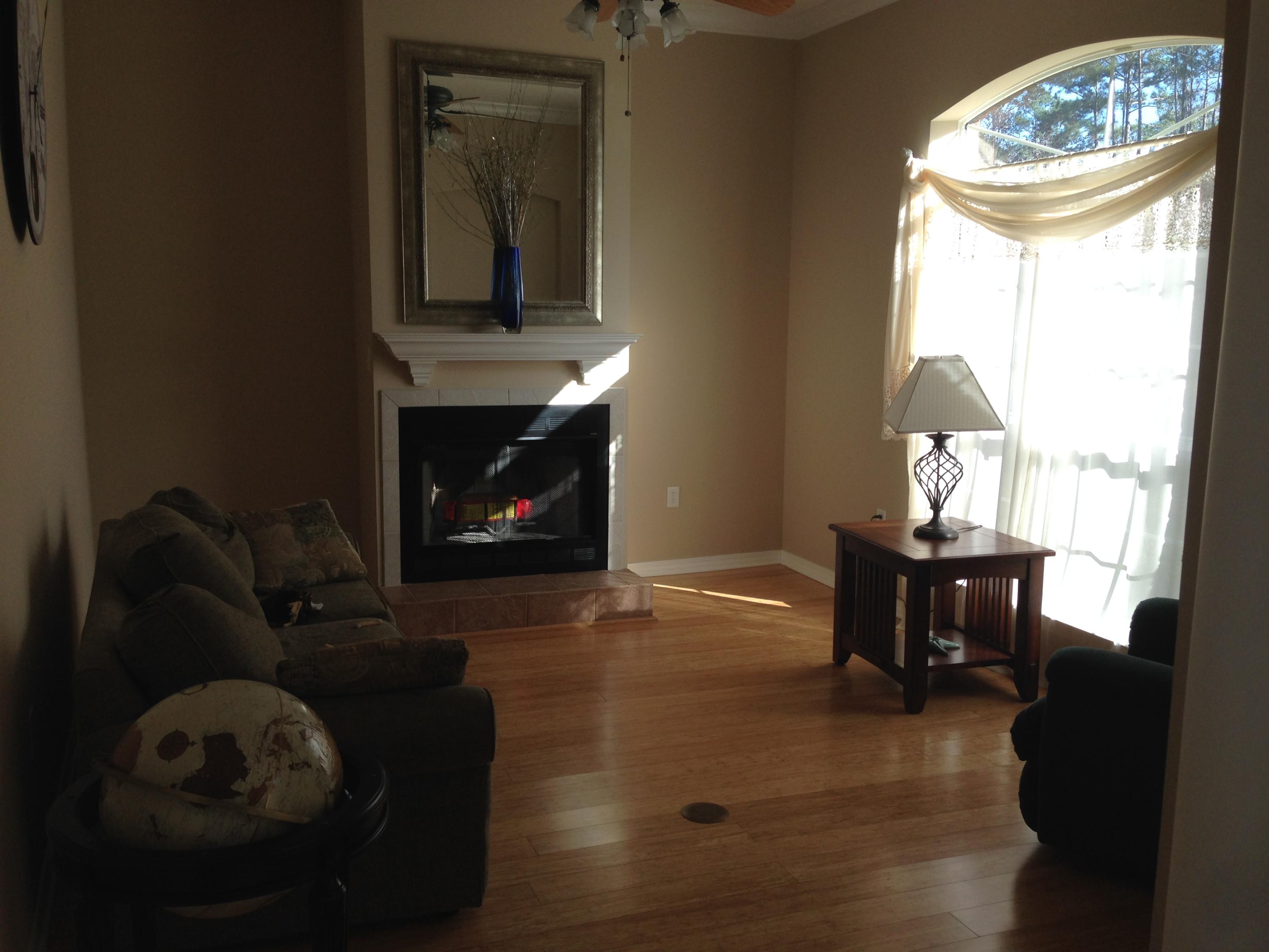 FOXWOOD ESTATES 1 - Residential Lease
