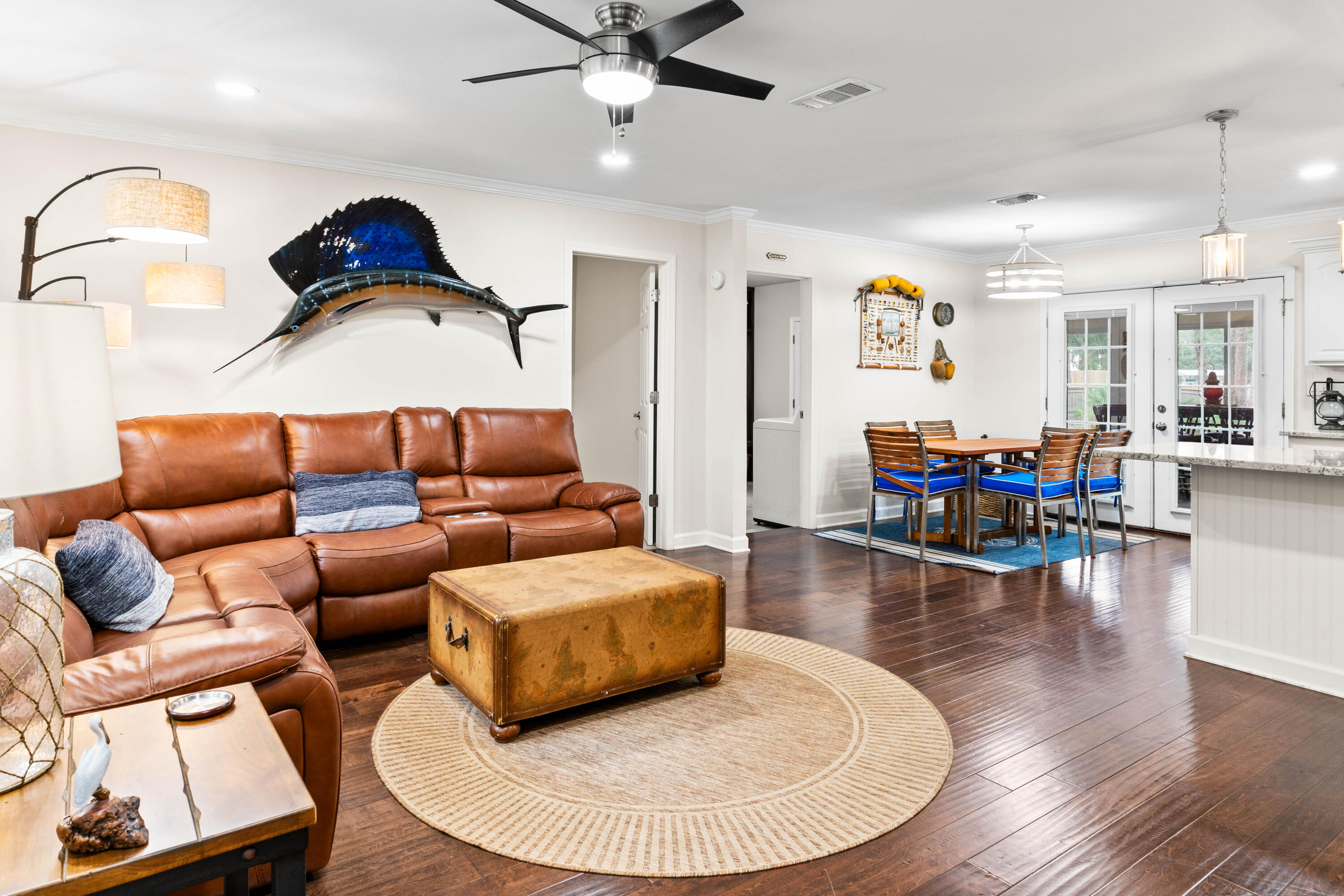 CALHOUN S/D DESTIN LOT 91 +BEG SW COR LOT 92 E 50 FT NW TO NE COR 91 THENCE S TO PT OF BEG BLK D 90 - Residential