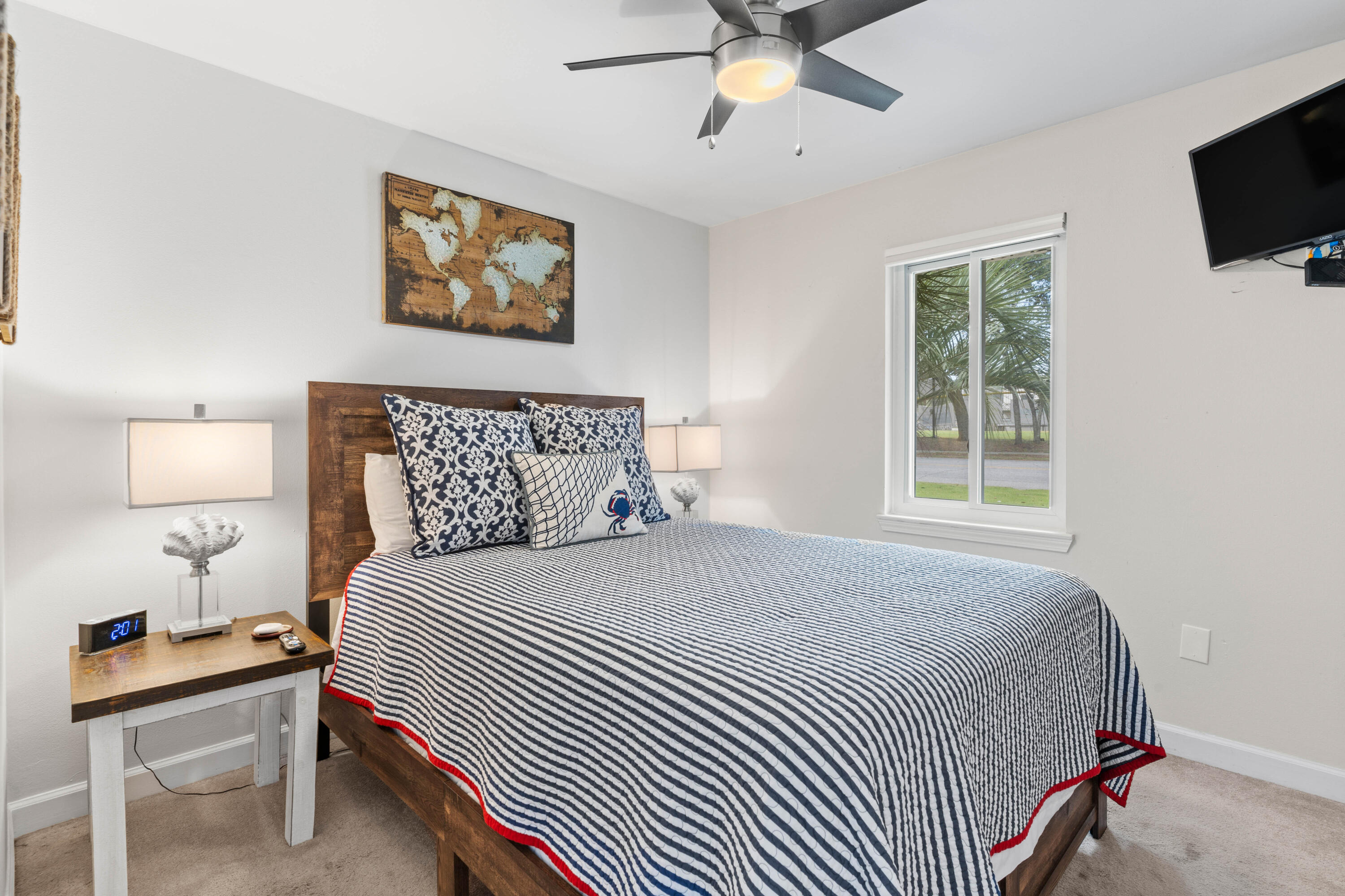 CALHOUN S/D DESTIN LOT 91 +BEG SW COR LOT 92 E 50 FT NW TO NE COR 91 THENCE S TO PT OF BEG BLK D 90 - Residential