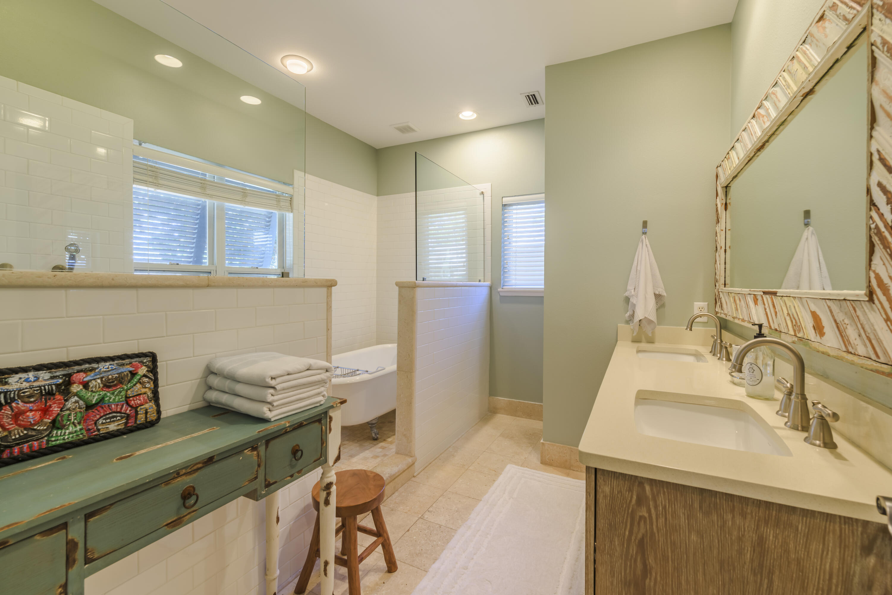 PRESTWICK PLACE - Residential