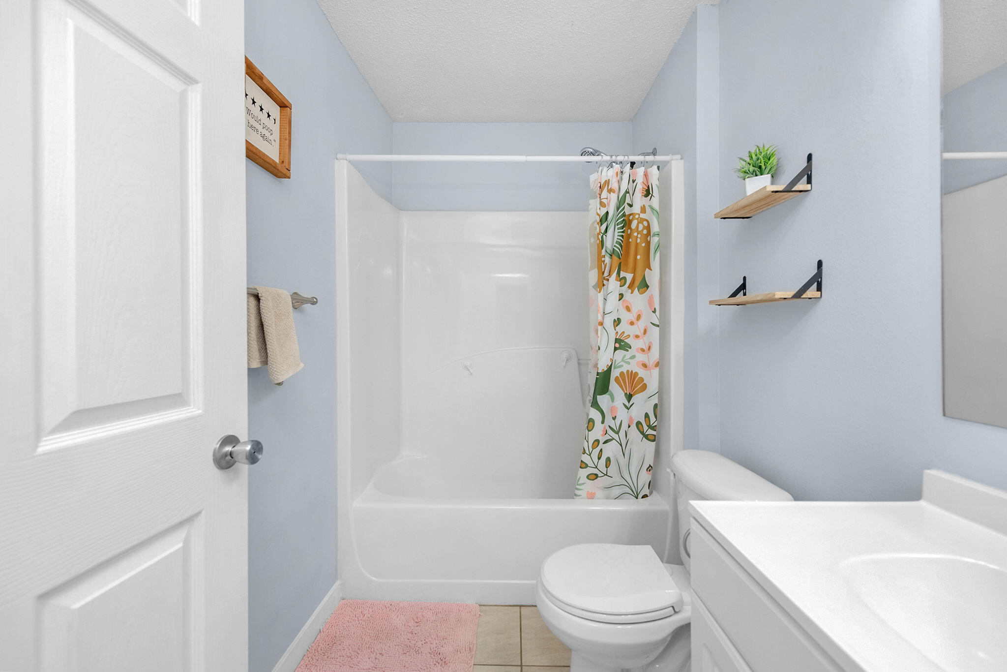 COUNTRYVIEW ESTATES 10TH ADDN - Residential