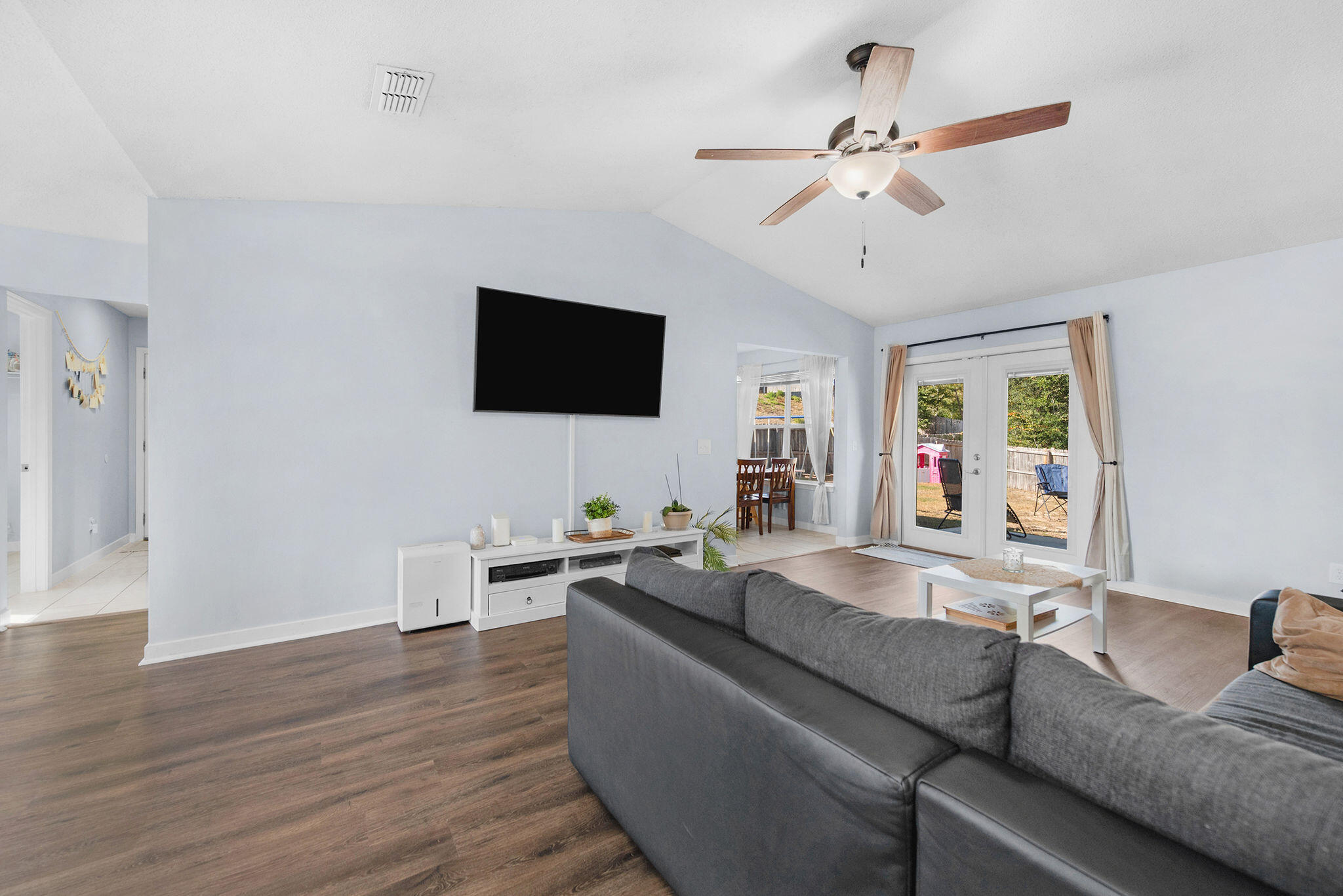 COUNTRYVIEW ESTATES 10TH ADDN - Residential