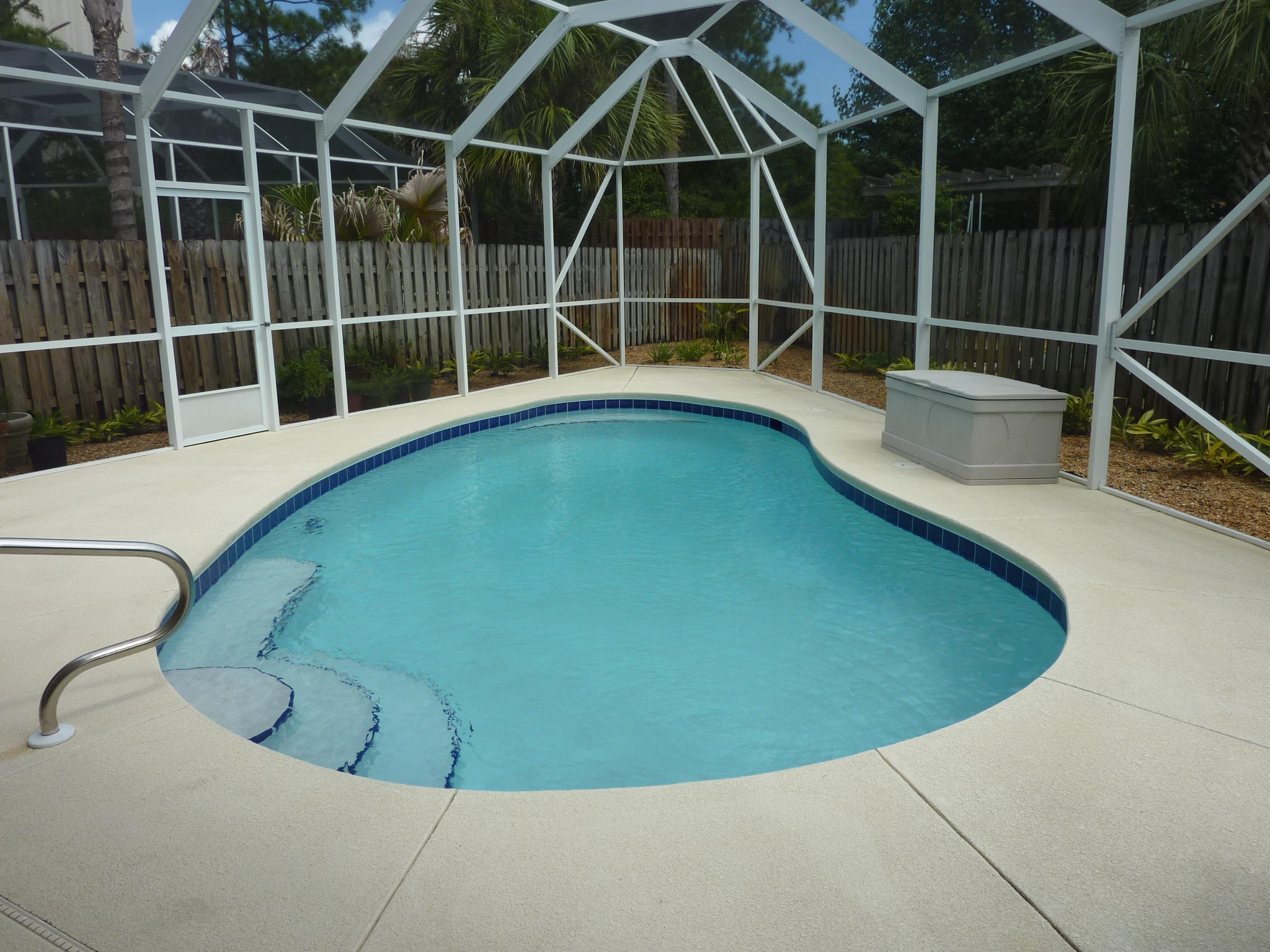 NORTH RIDGE CREEK S/D 1ST ADDN - Residential