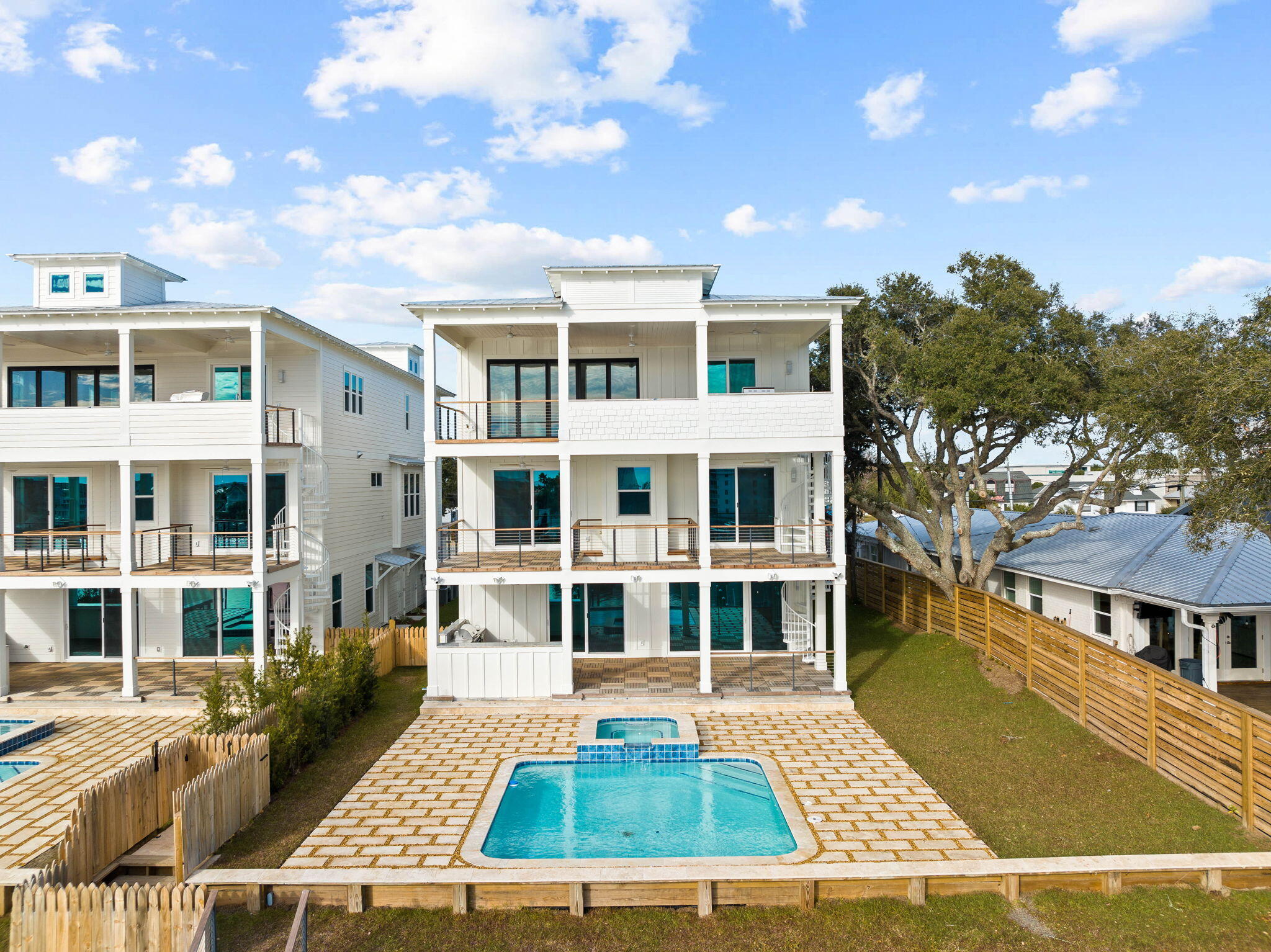 The Retreat at Old Pass - Residential