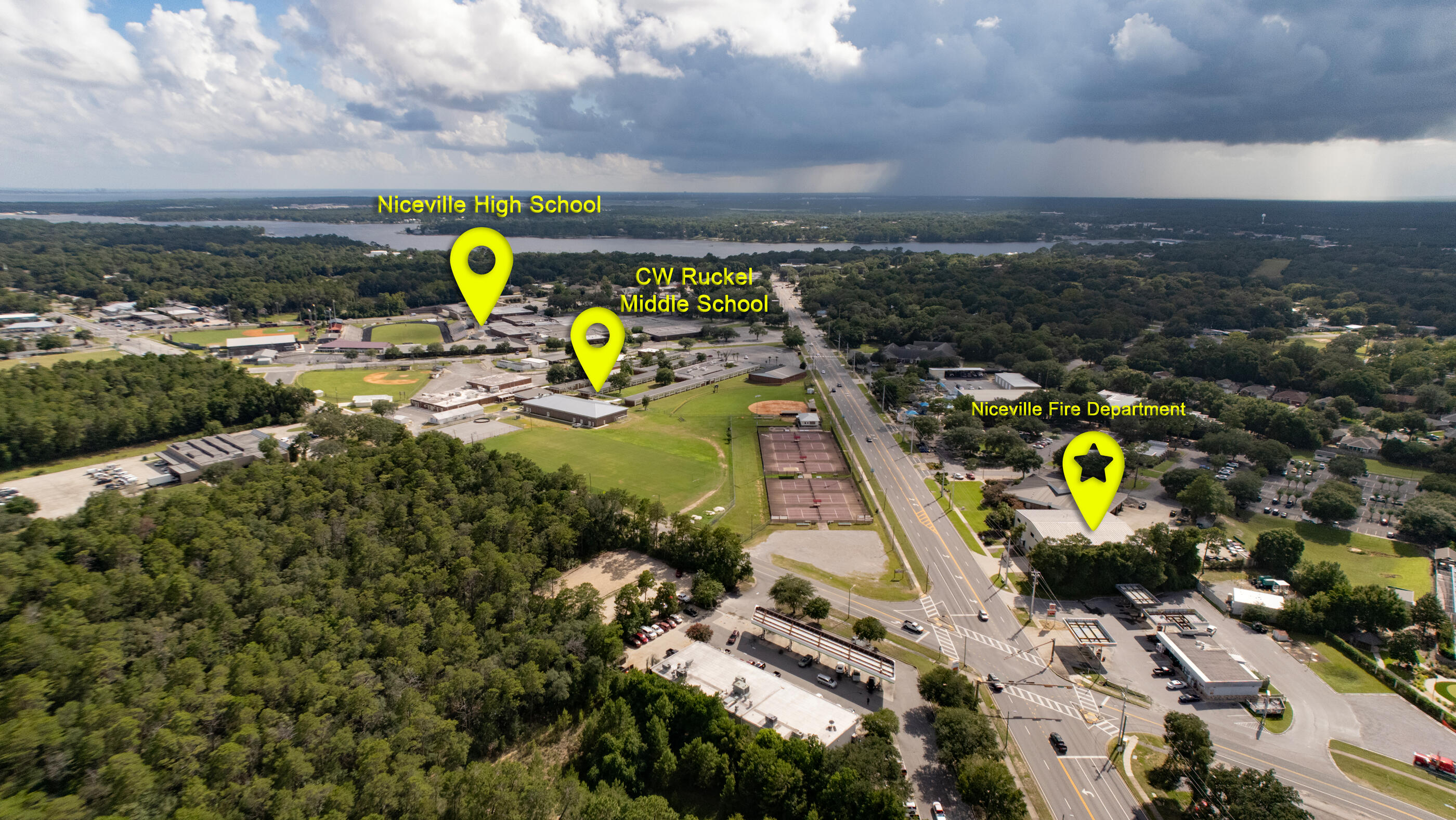 THE OAKS AT NICEVILLE PH I - Residential