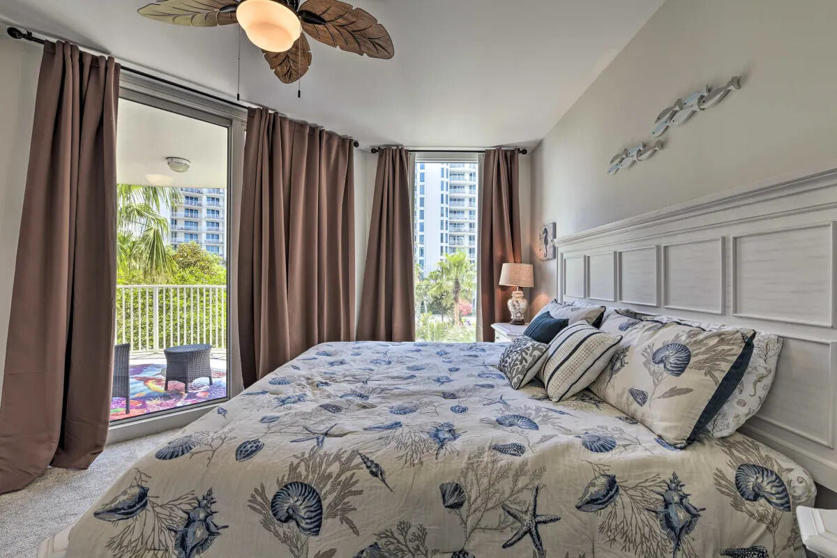 THE PALMS OF DESTIN - Residential