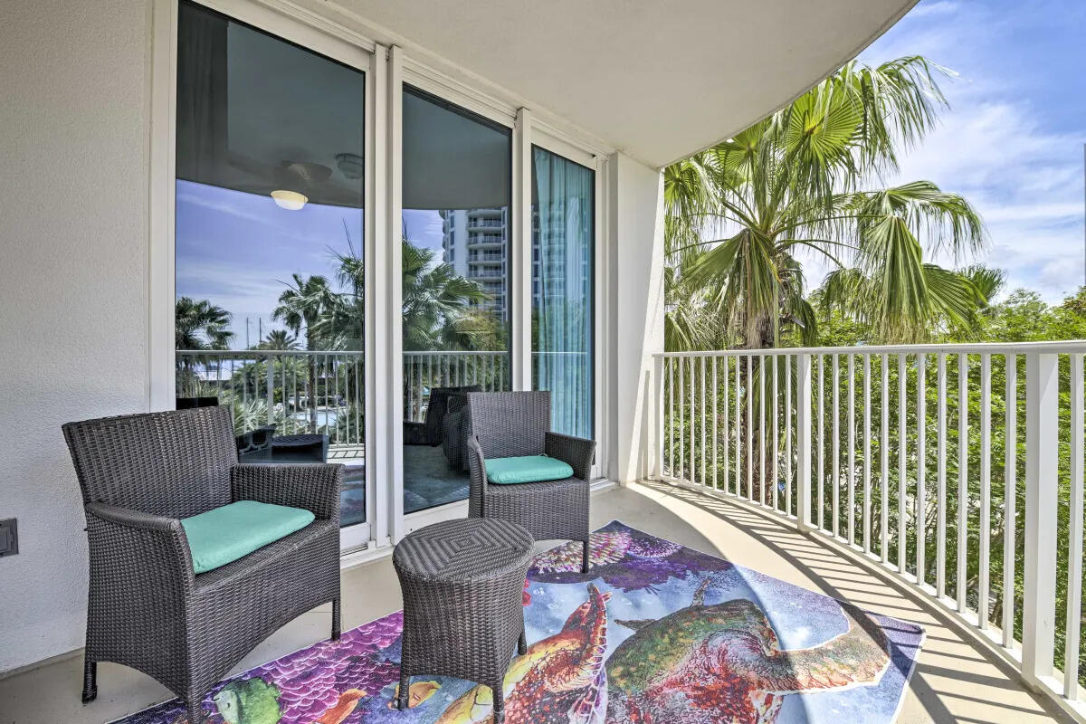 THE PALMS OF DESTIN - Residential