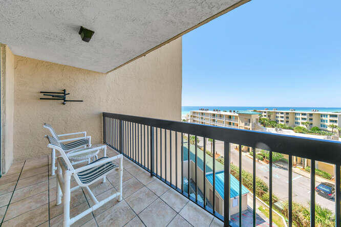 SUNDESTIN INTERNATIONAL CONDO - Residential