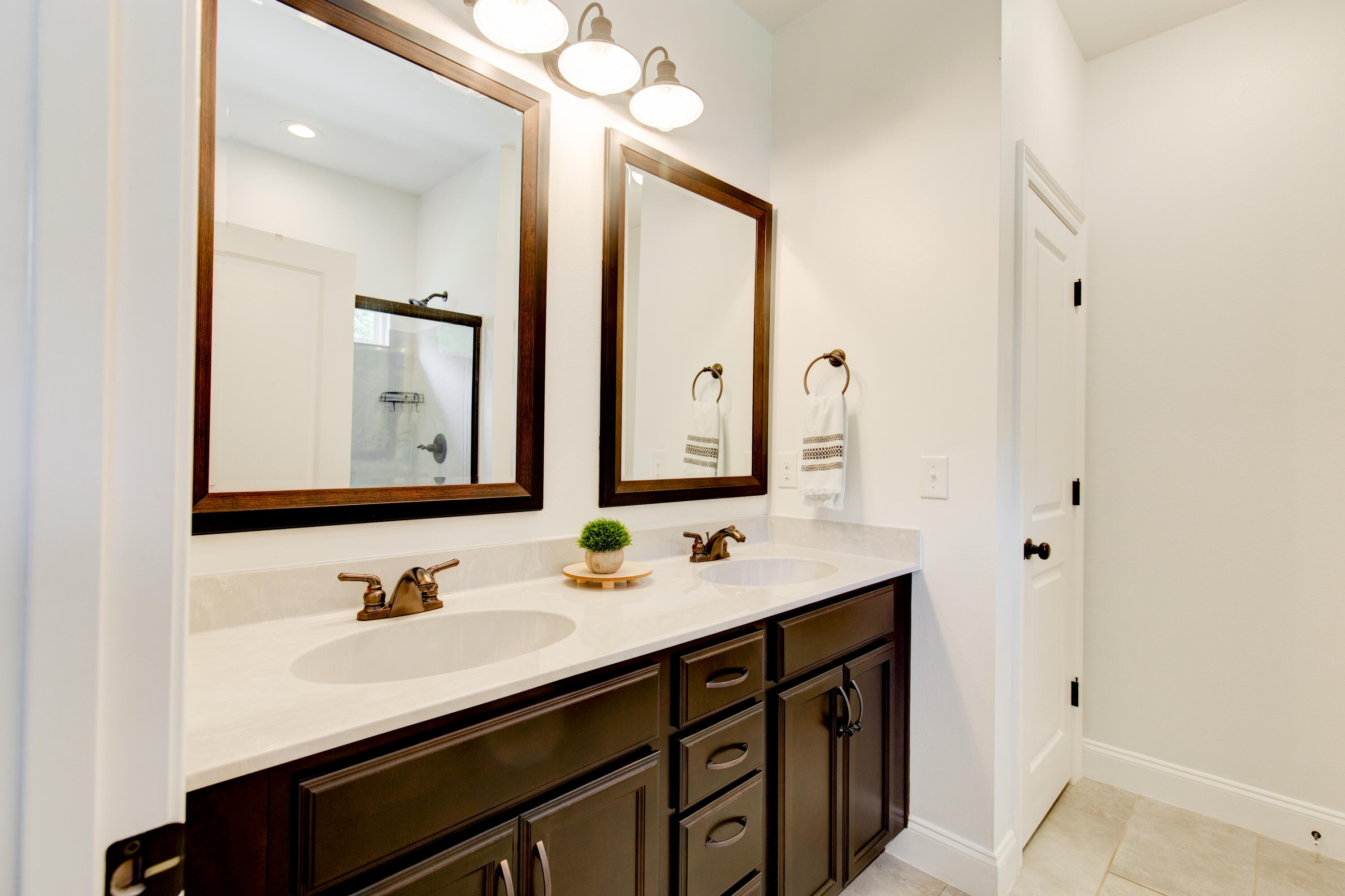 VALPARAISO PINECREST 6 - Residential