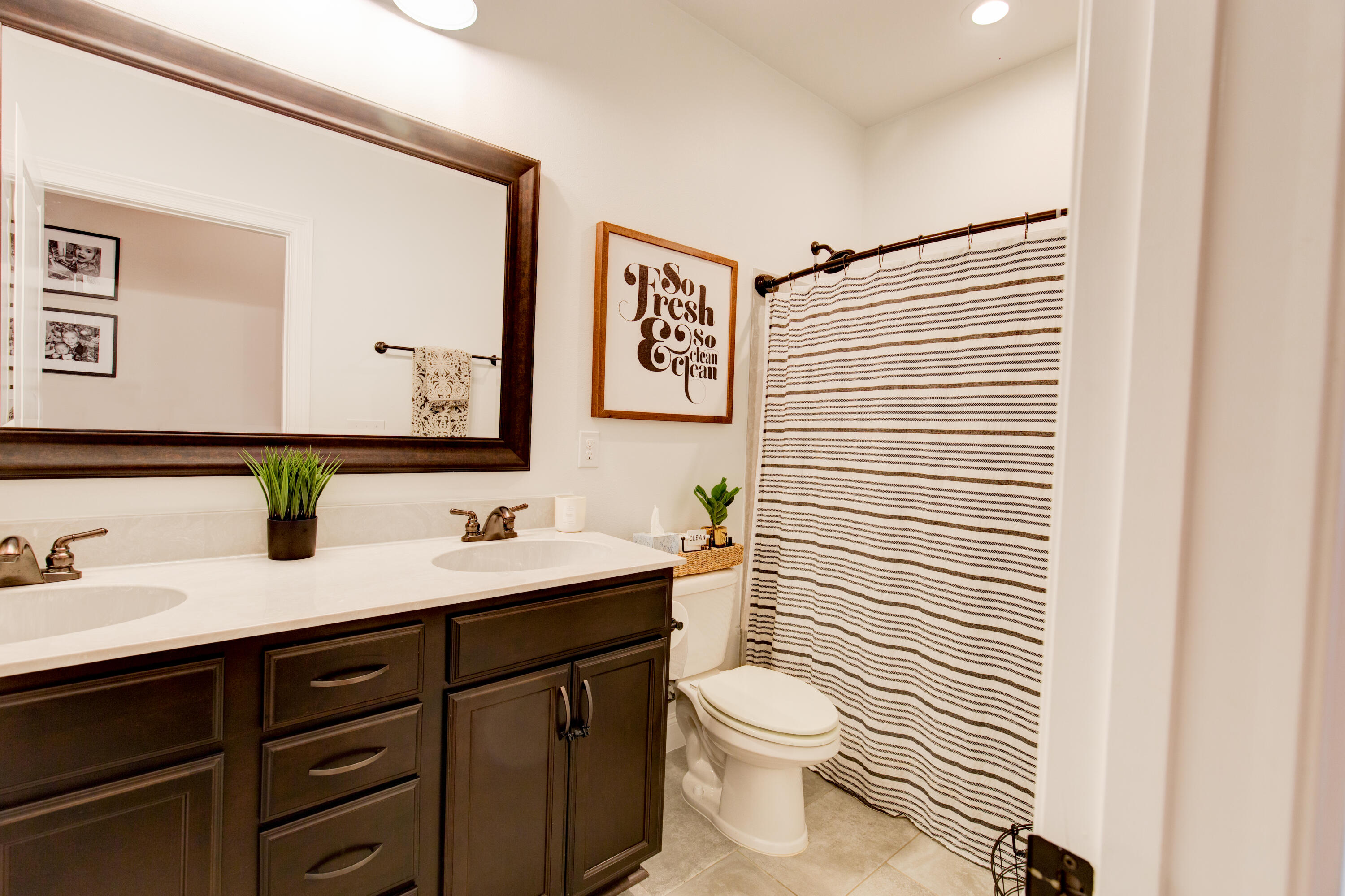 VALPARAISO PINECREST 6 - Residential