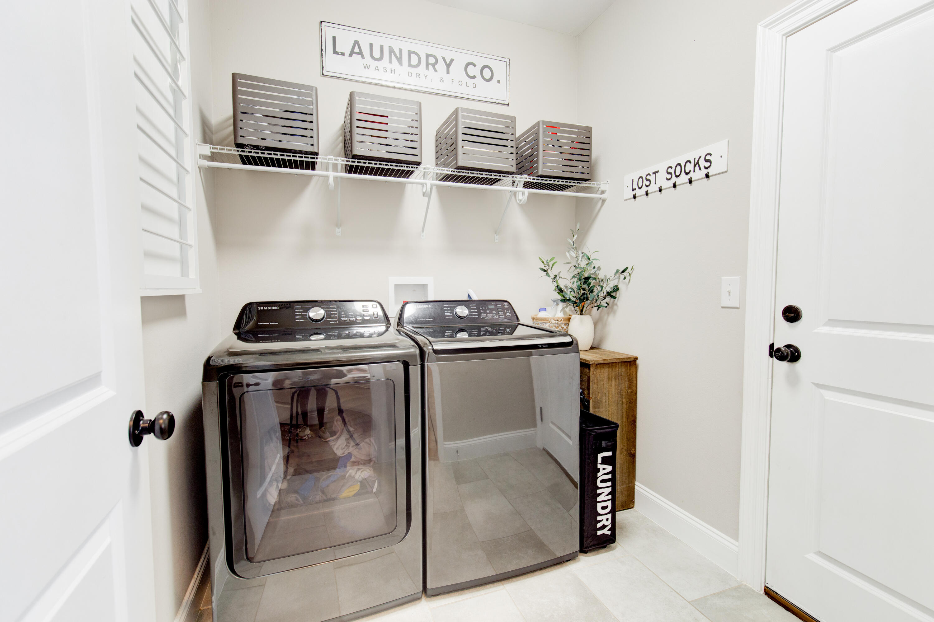 VALPARAISO PINECREST 6 - Residential