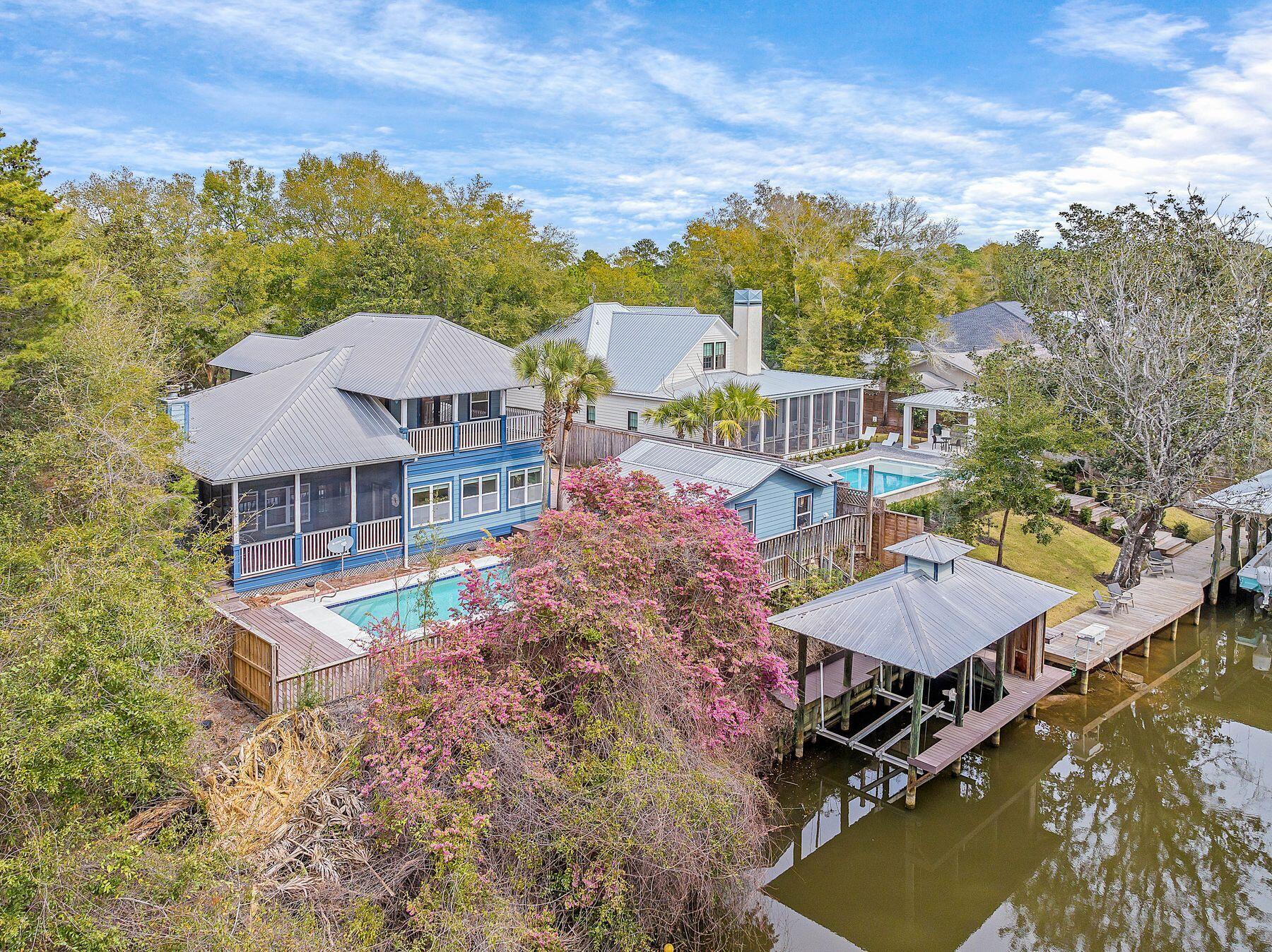 DAUGHETTES AMENDED - Residential