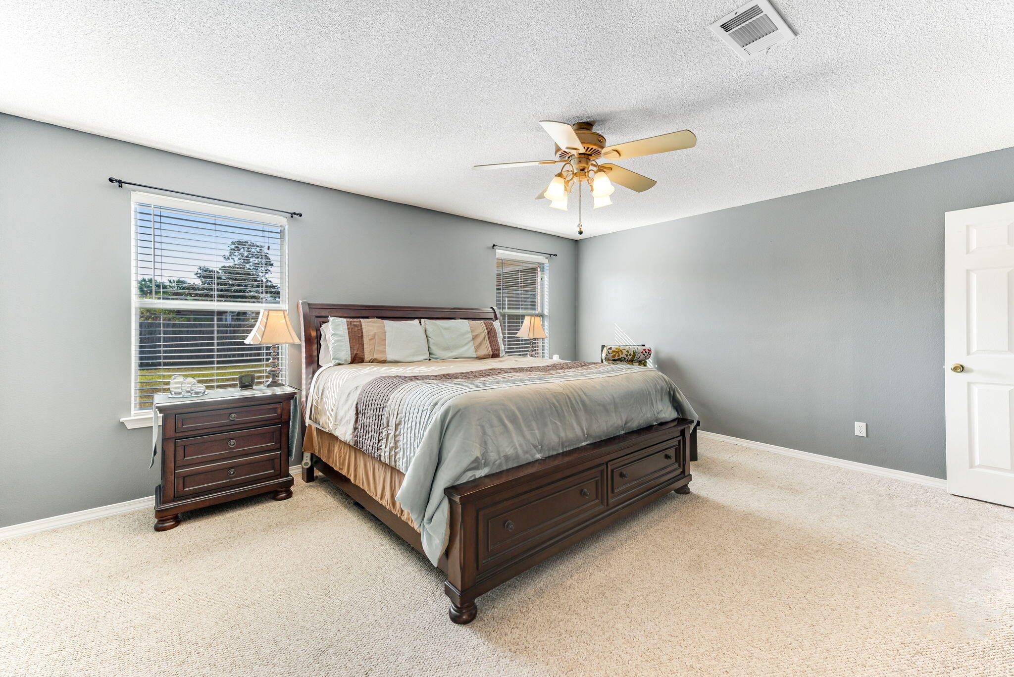 EMERALD SHORES - Residential