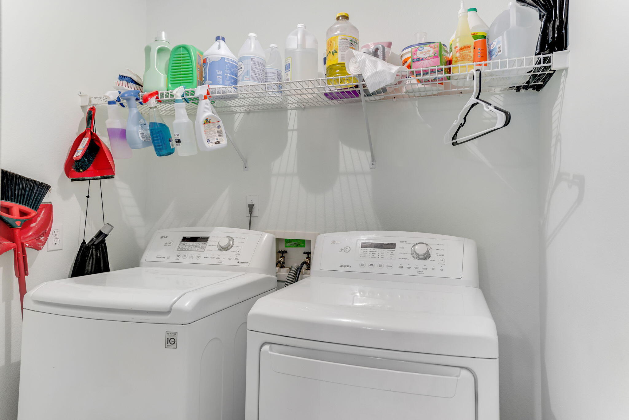 EMERALD SHORES - Residential