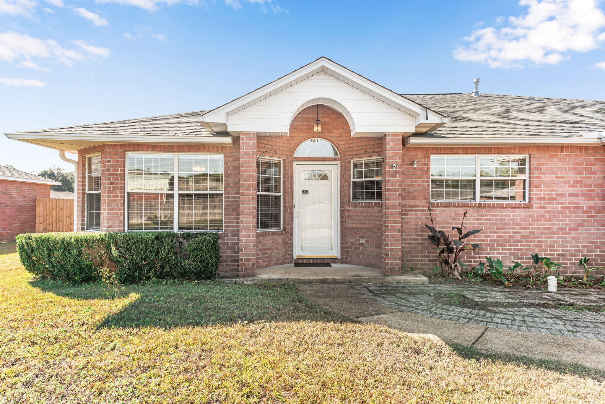 EMERALD SHORES - Residential