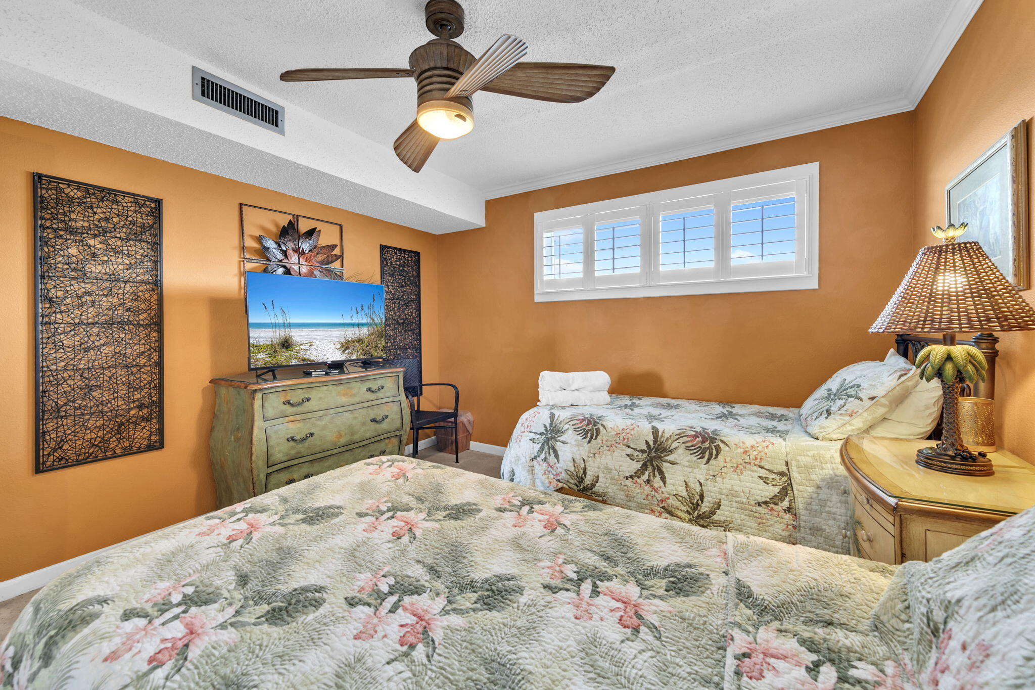 ISLANDER CONDO PH 2 - Residential