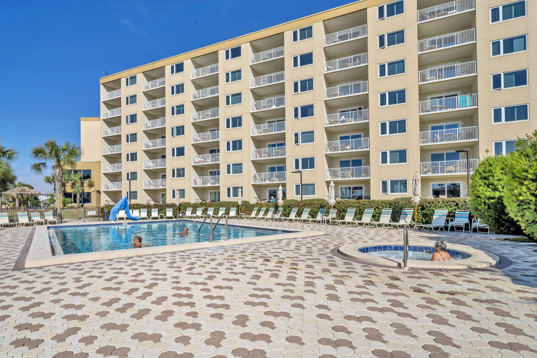 ISLANDER CONDO PH 2 - Residential