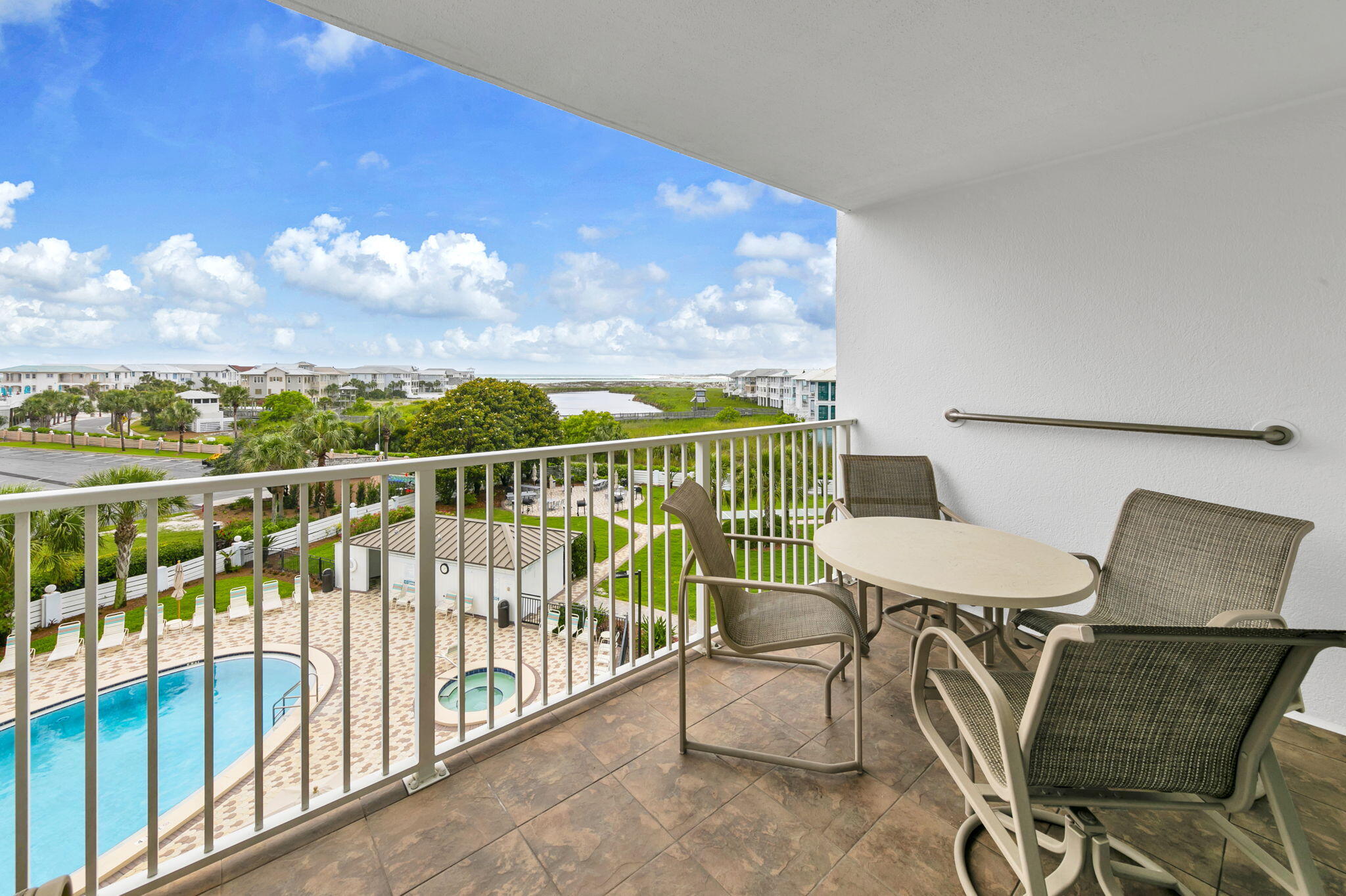 ISLANDER CONDO PH 2 - Residential