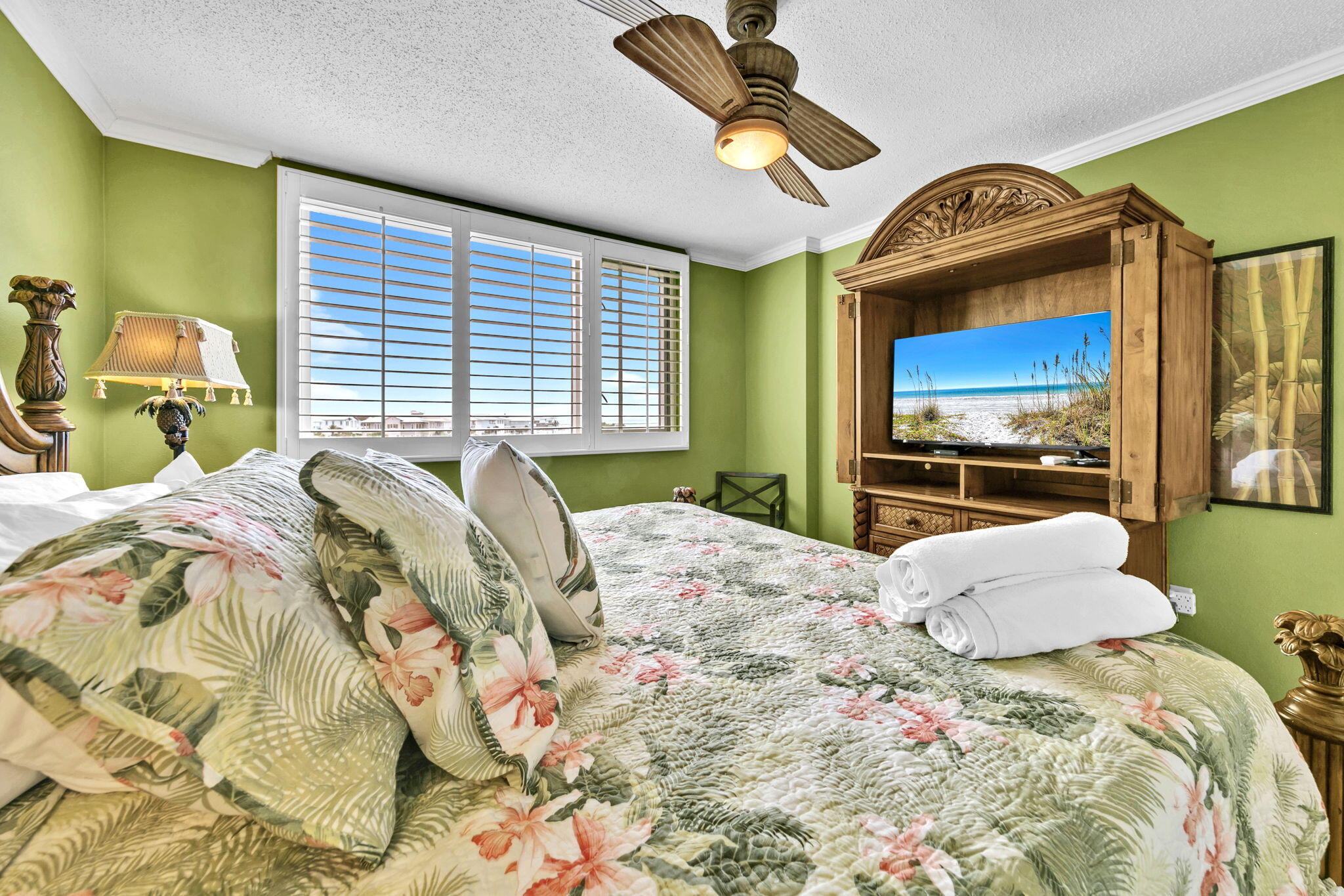 ISLANDER CONDO PH 2 - Residential