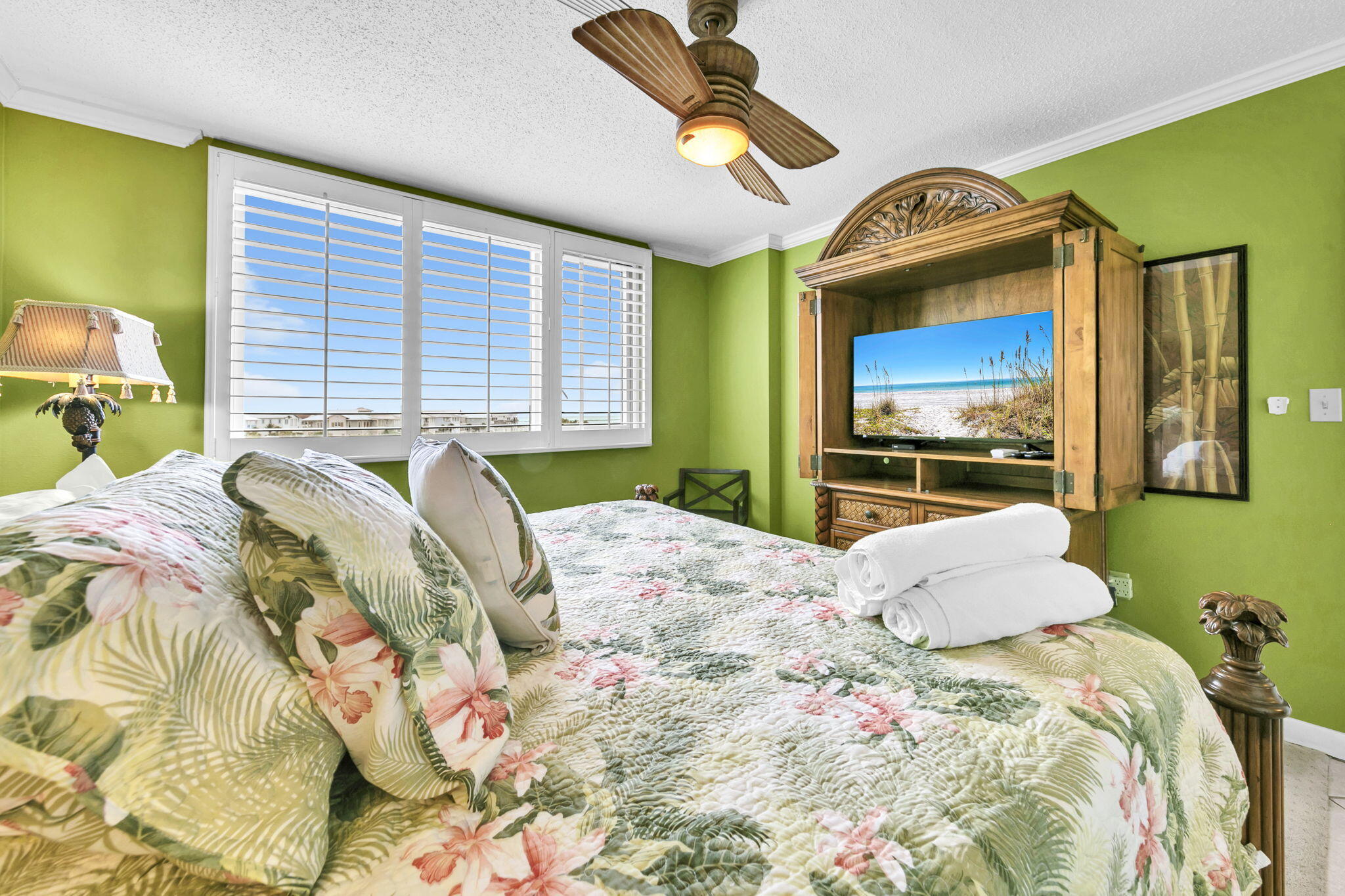 ISLANDER CONDO PH 2 - Residential