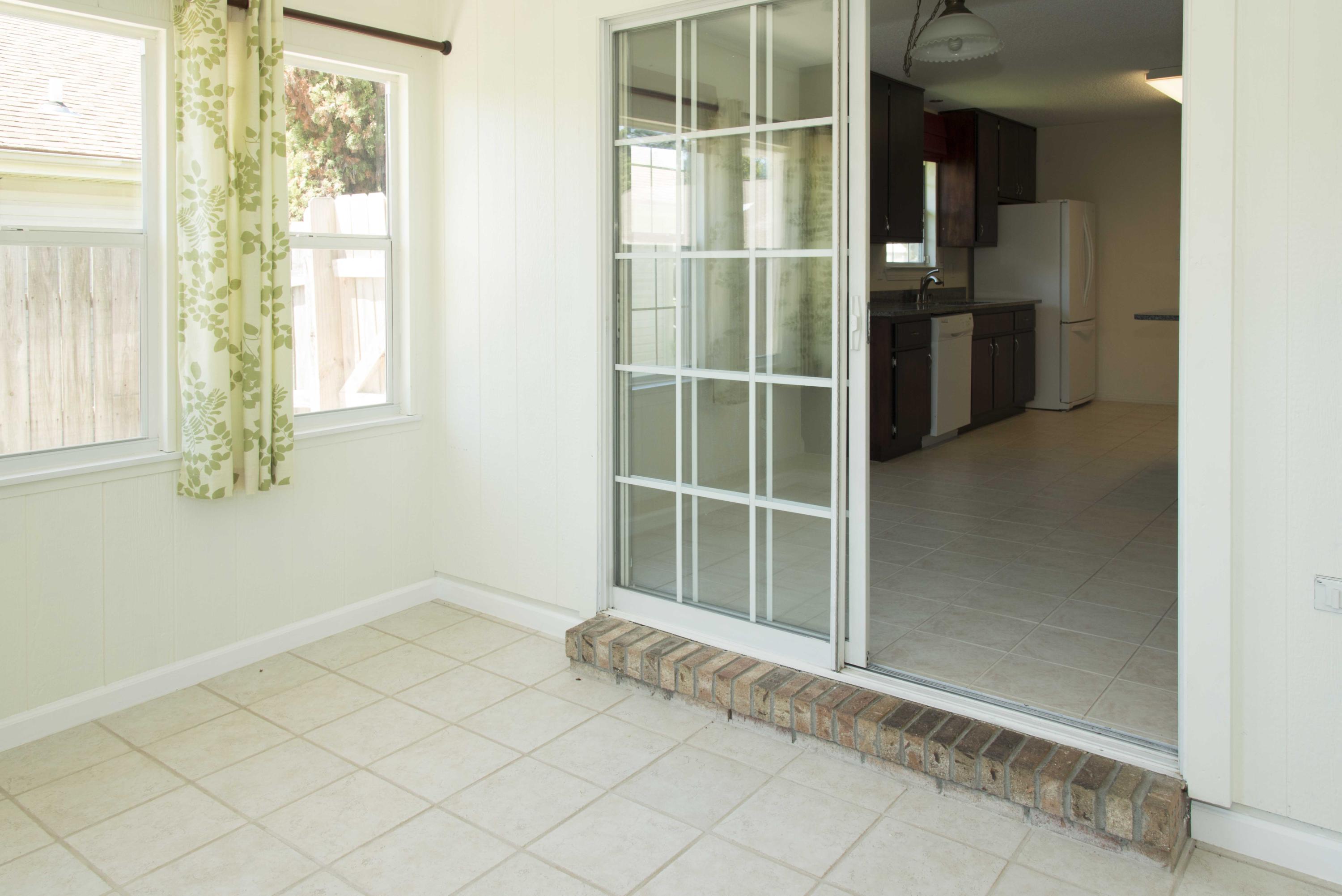 COLINA DEL ORO - Residential Lease